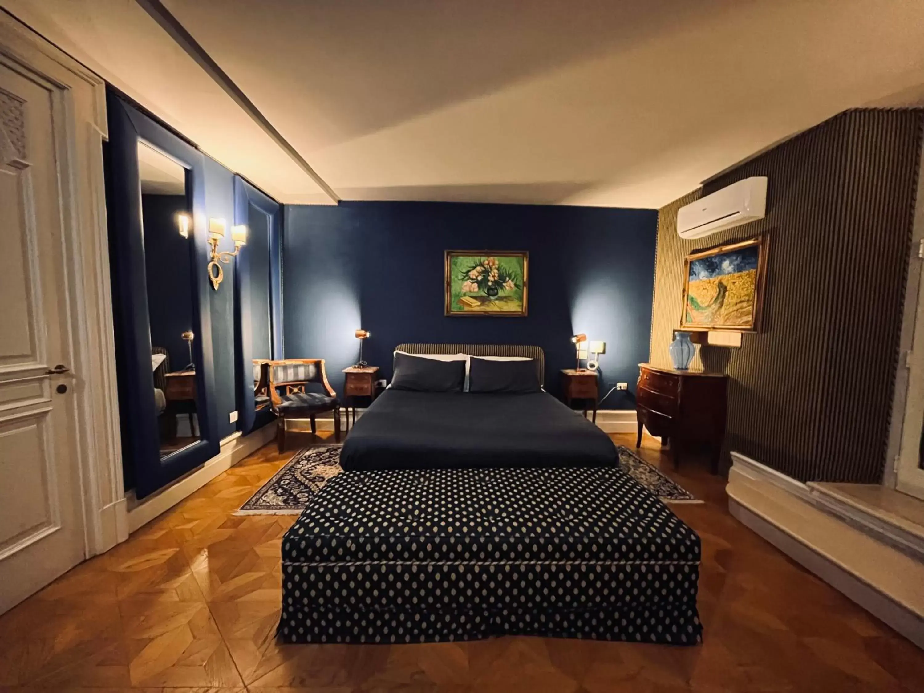 Deluxe Double Room in Sisuites Deluxe Double Room in Sisuites