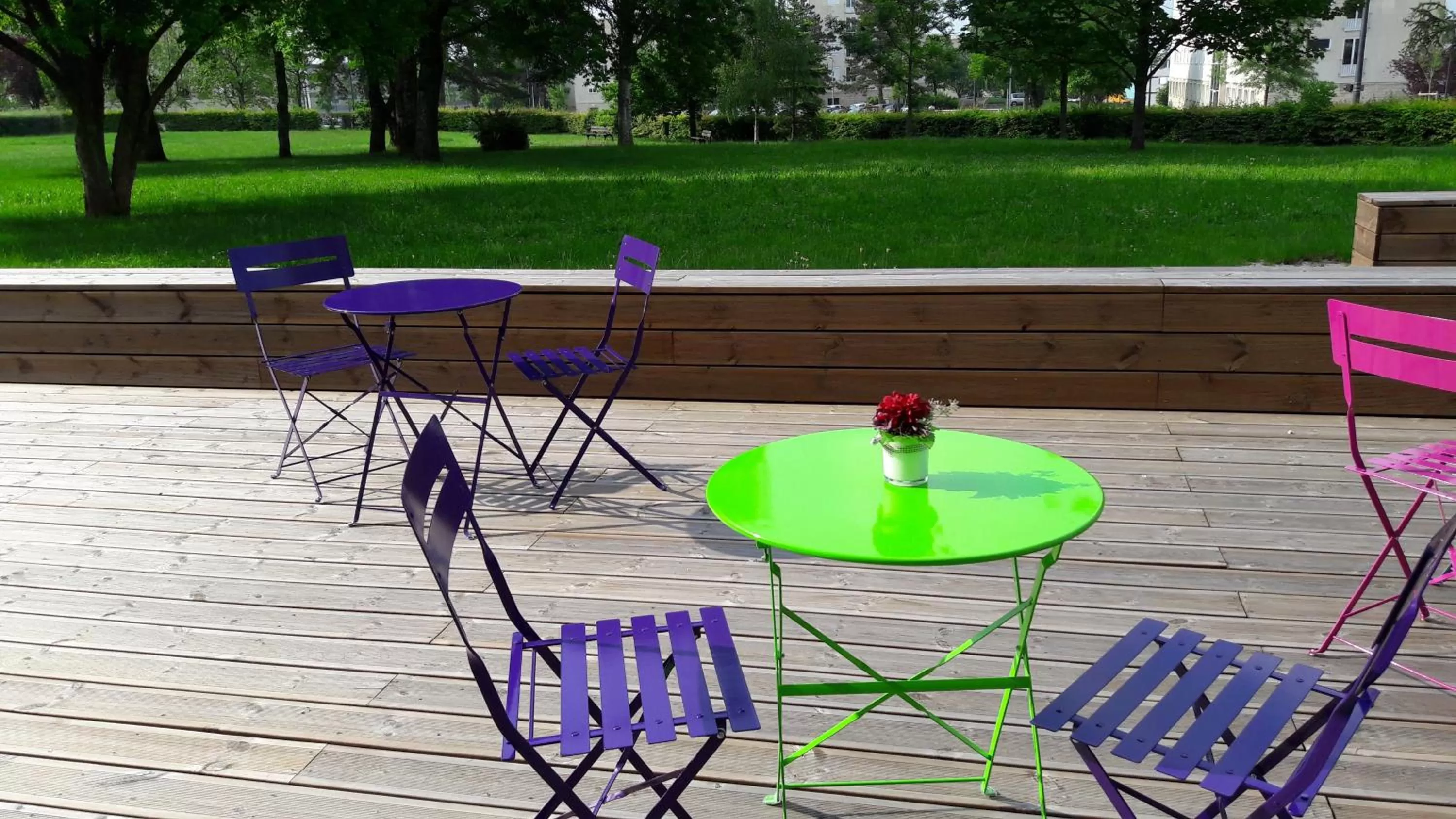 Garden in Adonis Dijon Maison Internationale