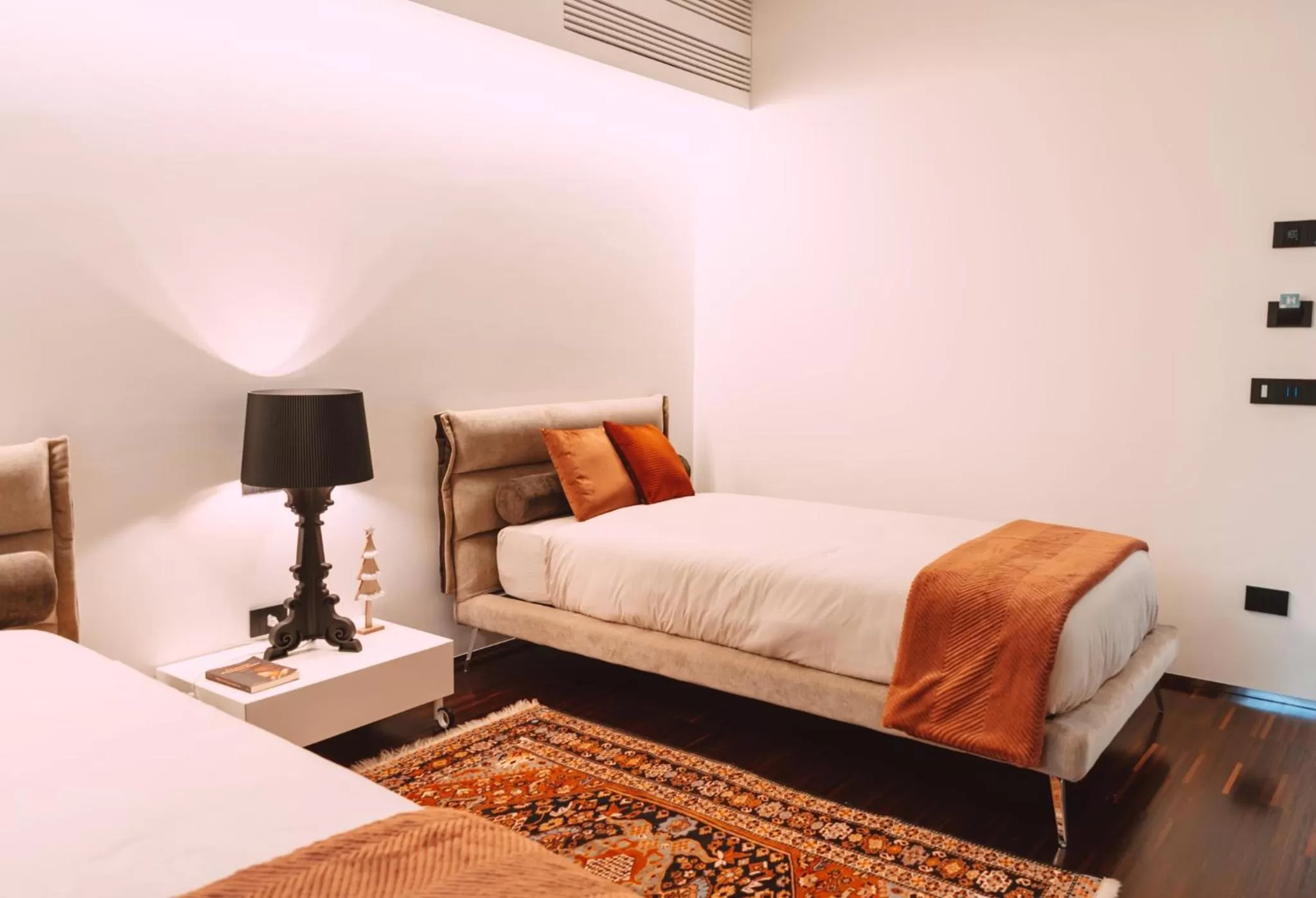 Photo of the whole room, Bed in Viale dei Lecci - Luxury rooms