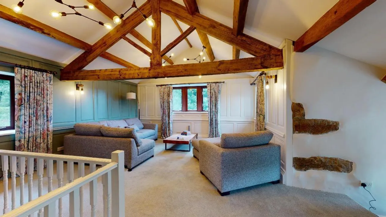 Living room in The Gamekeeper's Inn