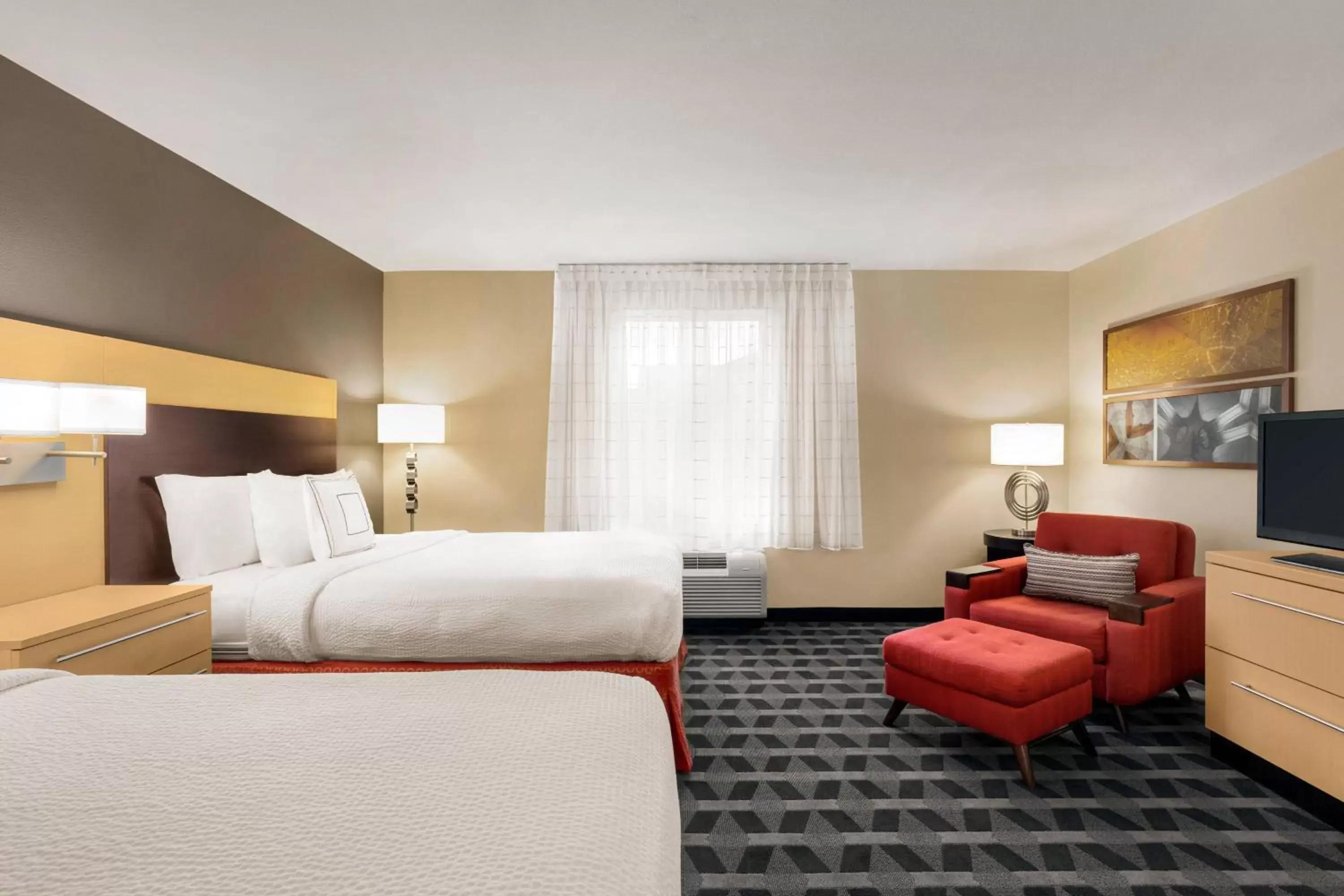 Queen Room with Two Queen Beds in TownePlace Suites by Marriott Chattanooga Near Hamilton Place Queen Room with Two Queen Beds in TownePlace Suites by Marriott Chattanooga Near Hamilton Place