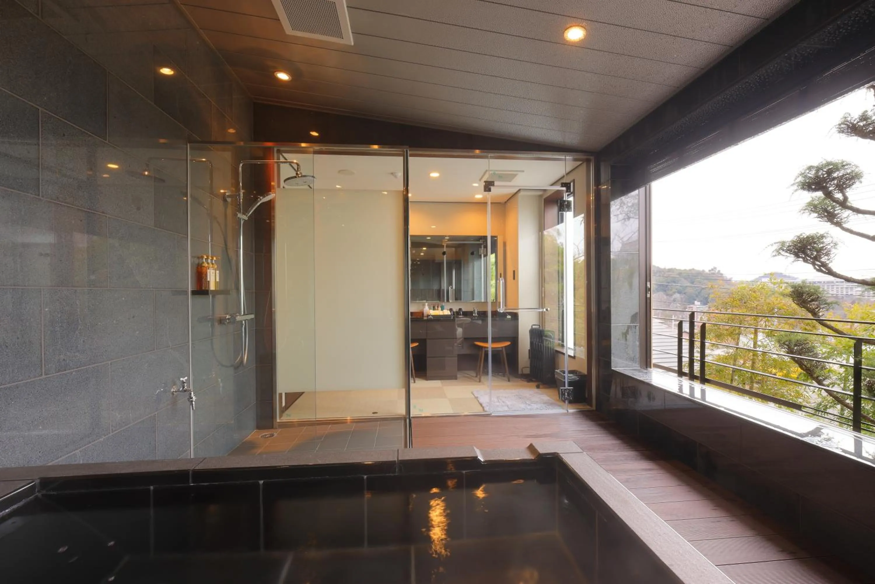 Hot Spring Bath in Arima Onsen Taketoritei Maruyama