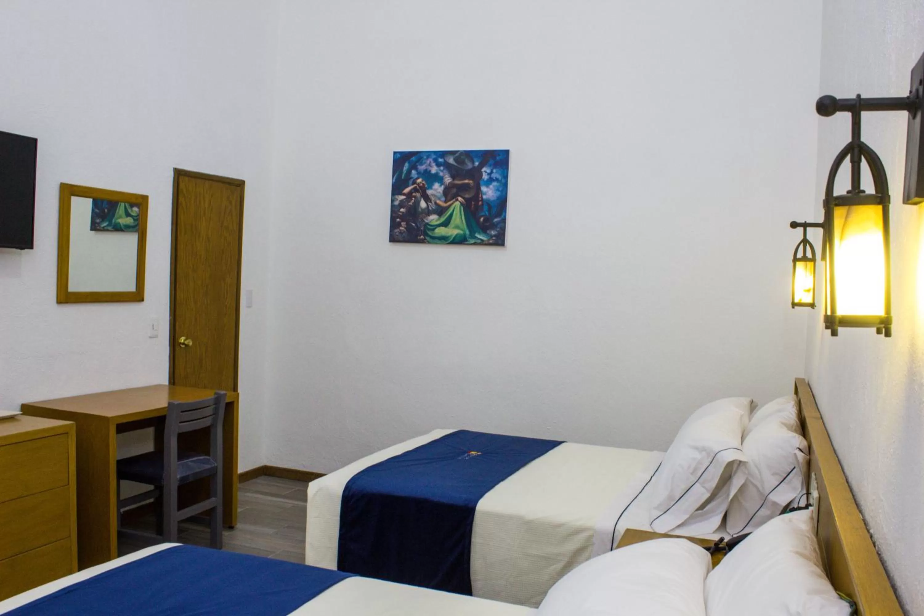 Photo of the whole room, Bed in Hotel Real de Castilla Colonial