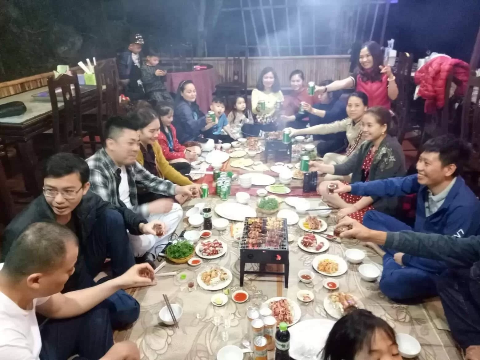 People in Trang An Lotus Lake Homestay