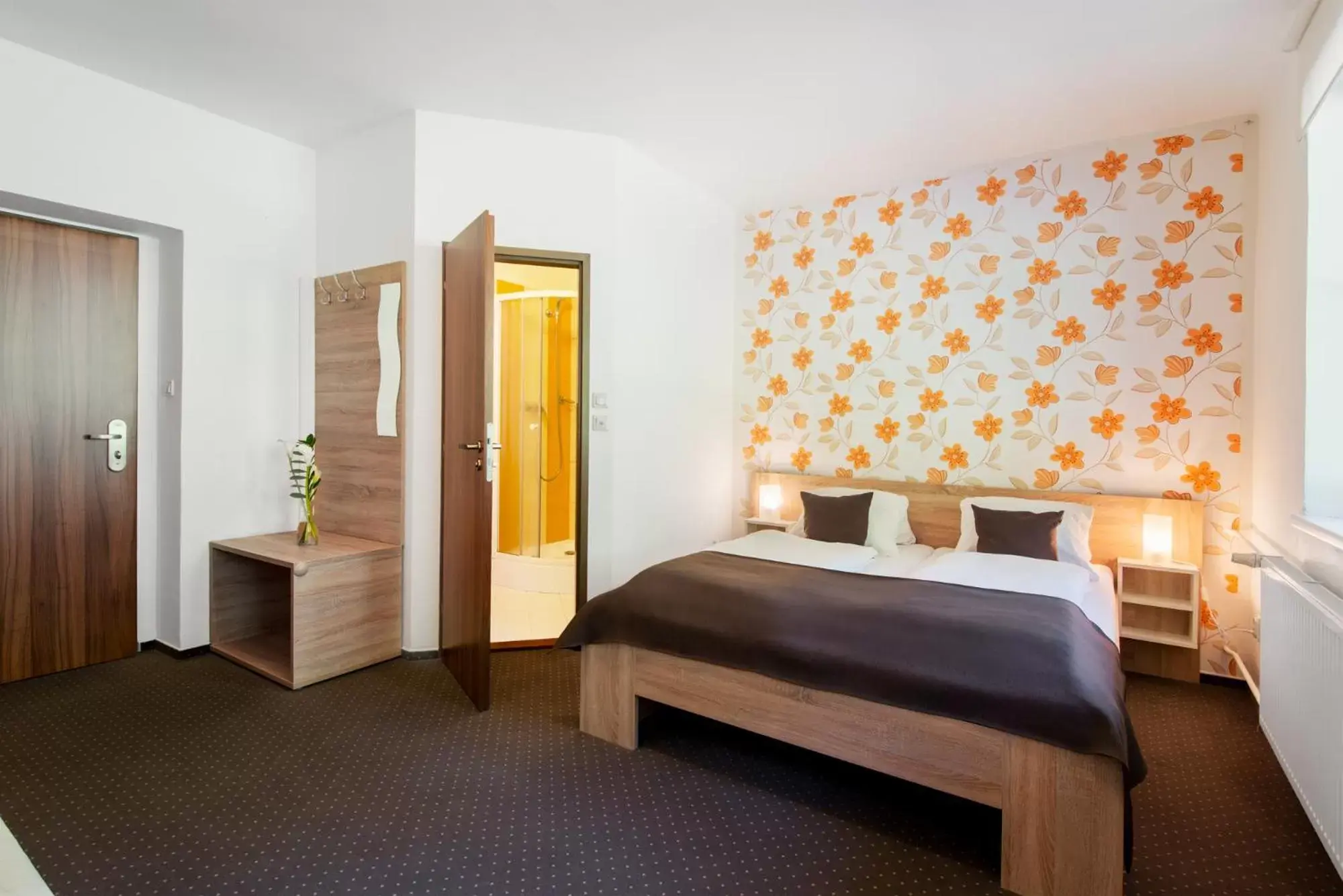 Comfort Triple Room with Balcony in Hotel Bon Comfort Triple Room with Balcony in Hotel Bon