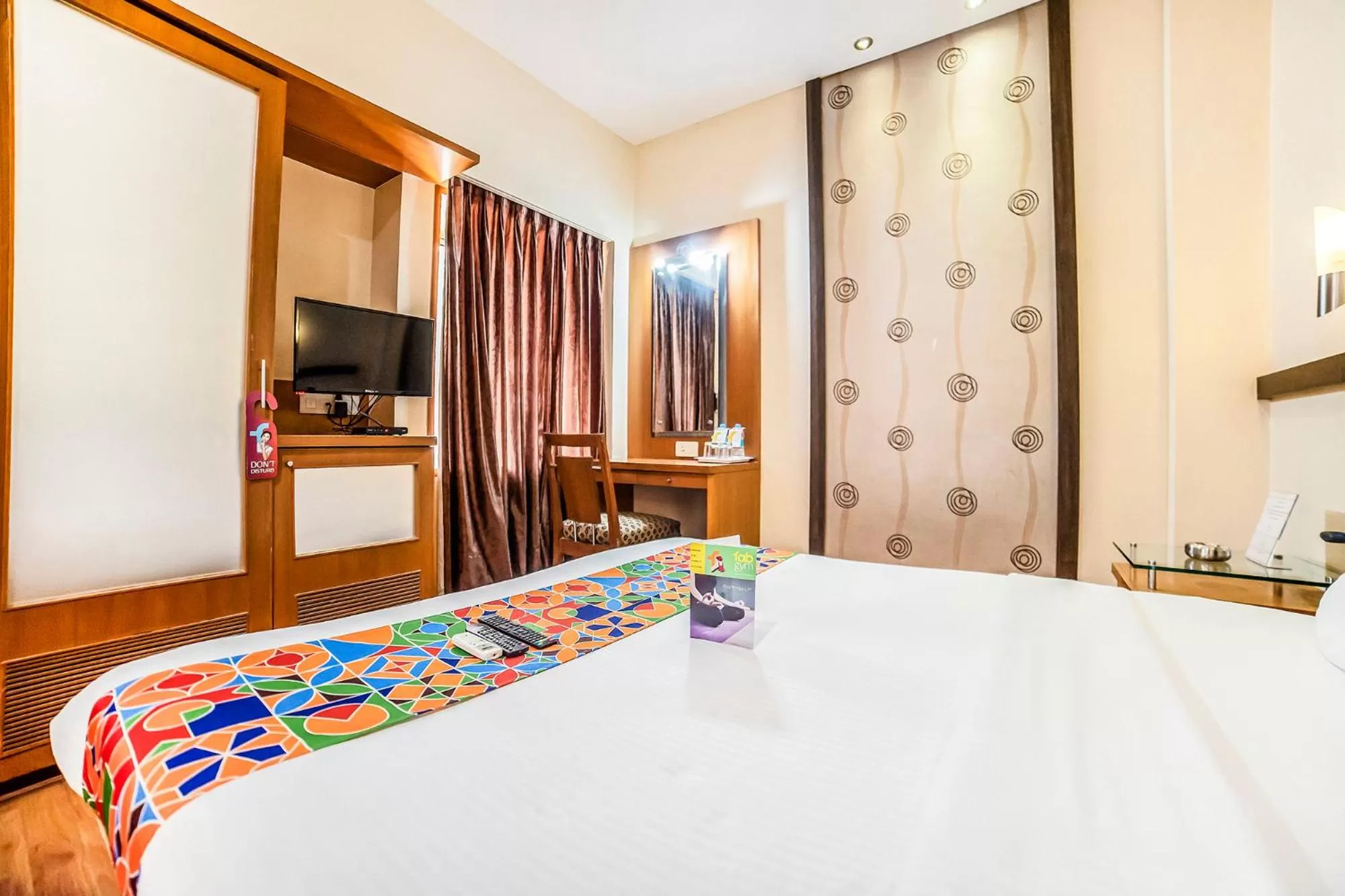 TV and multimedia, Bed in Rapid Lakme Executive Hotel