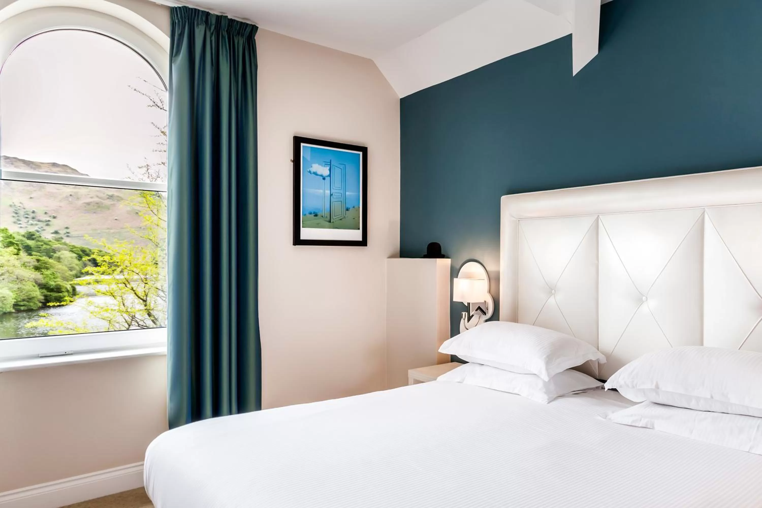 Coffee/tea facilities, Bed in The Daffodil Hotel & Spa