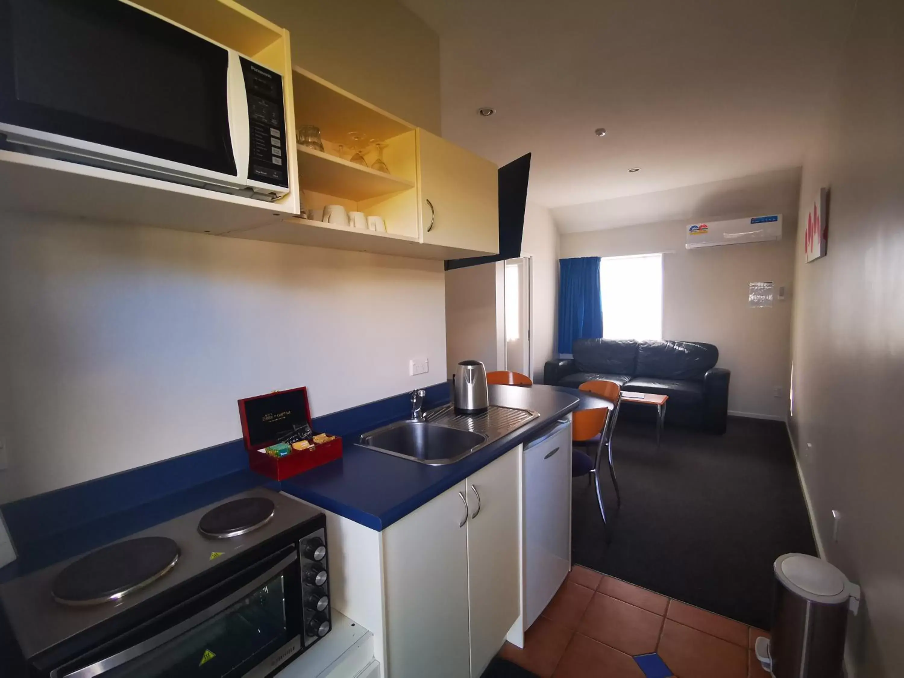 Two Bedroom Family Apartment in Airport Birches Motel Two Bedroom Family Apartment in Airport Birches Motel