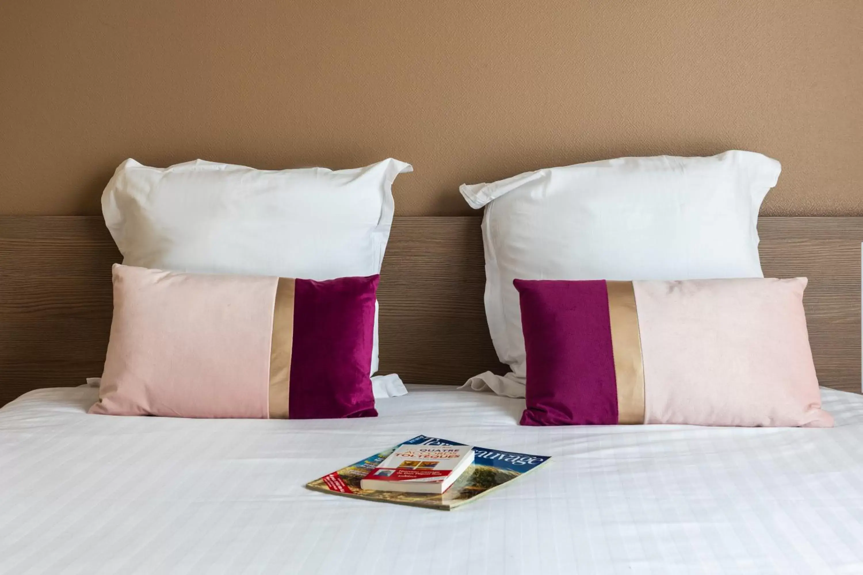 Double or Twin Studio in Zenitude Hôtel-Résidences Magny-les-Hameaux Double or Twin Studio in Zenitude Hôtel-Résidences Magny-les-Hameaux