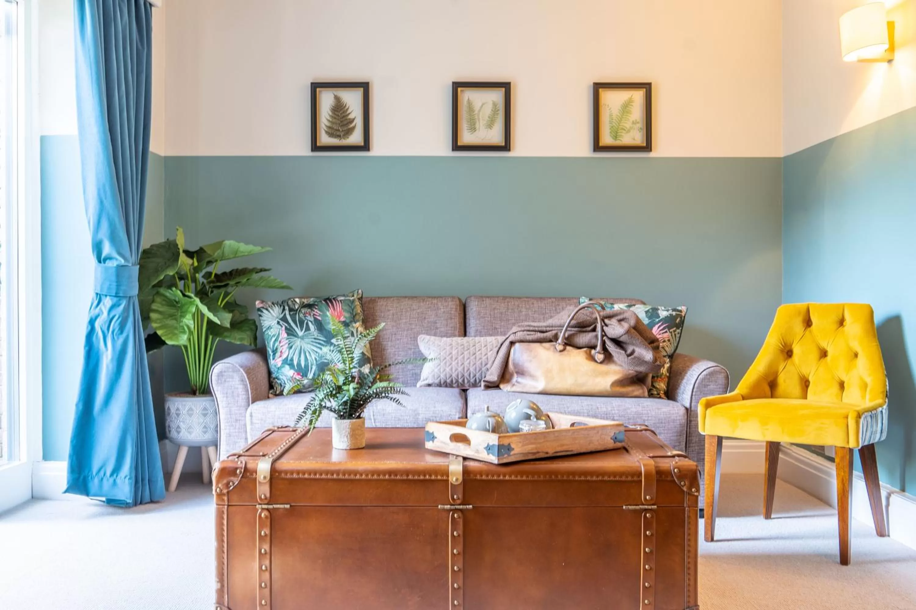 Bedroom in Hartford Hall on School Lane