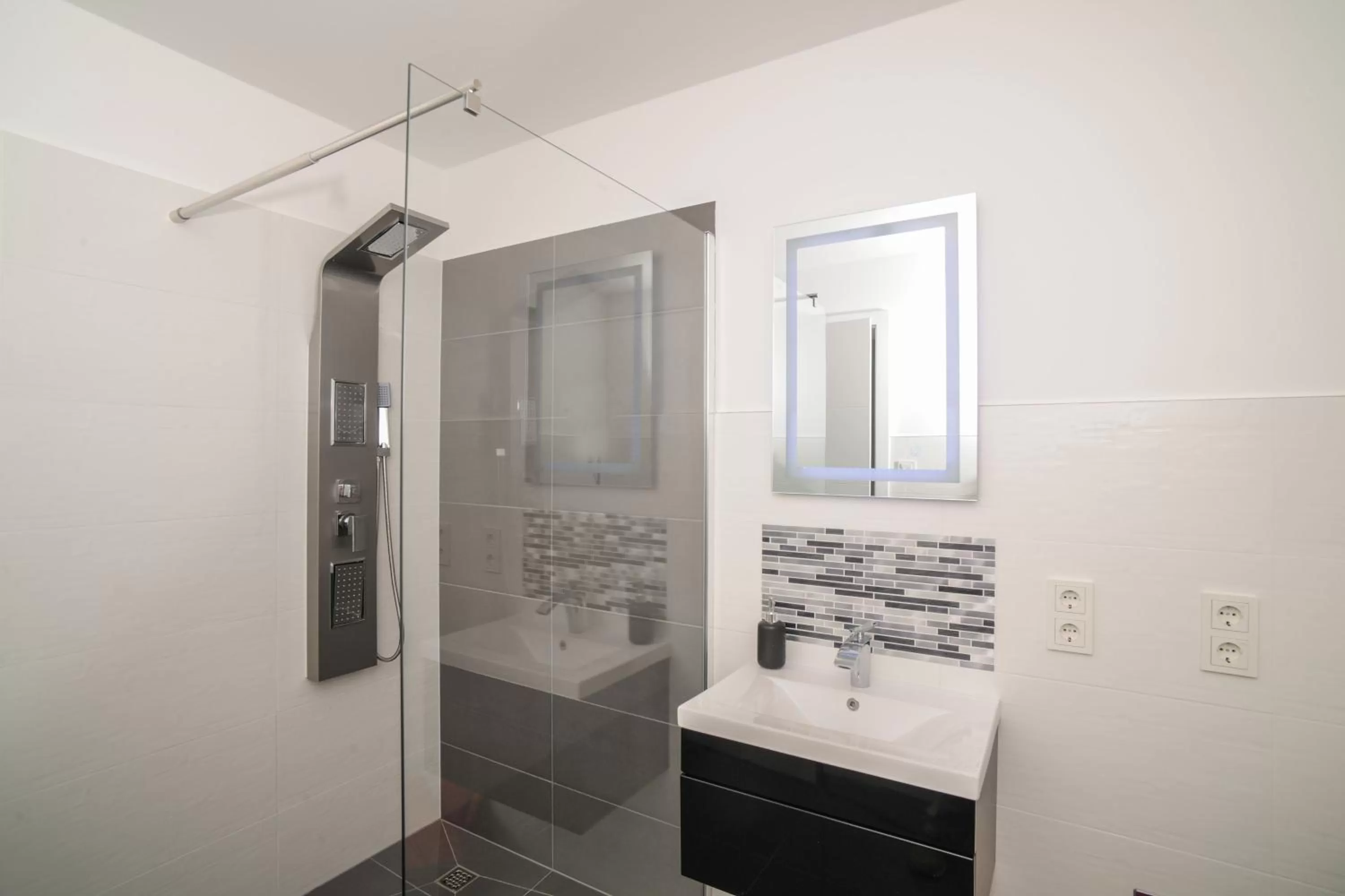 Shower, Bathroom in Designapartments Sweet Home - Sennhütte 11