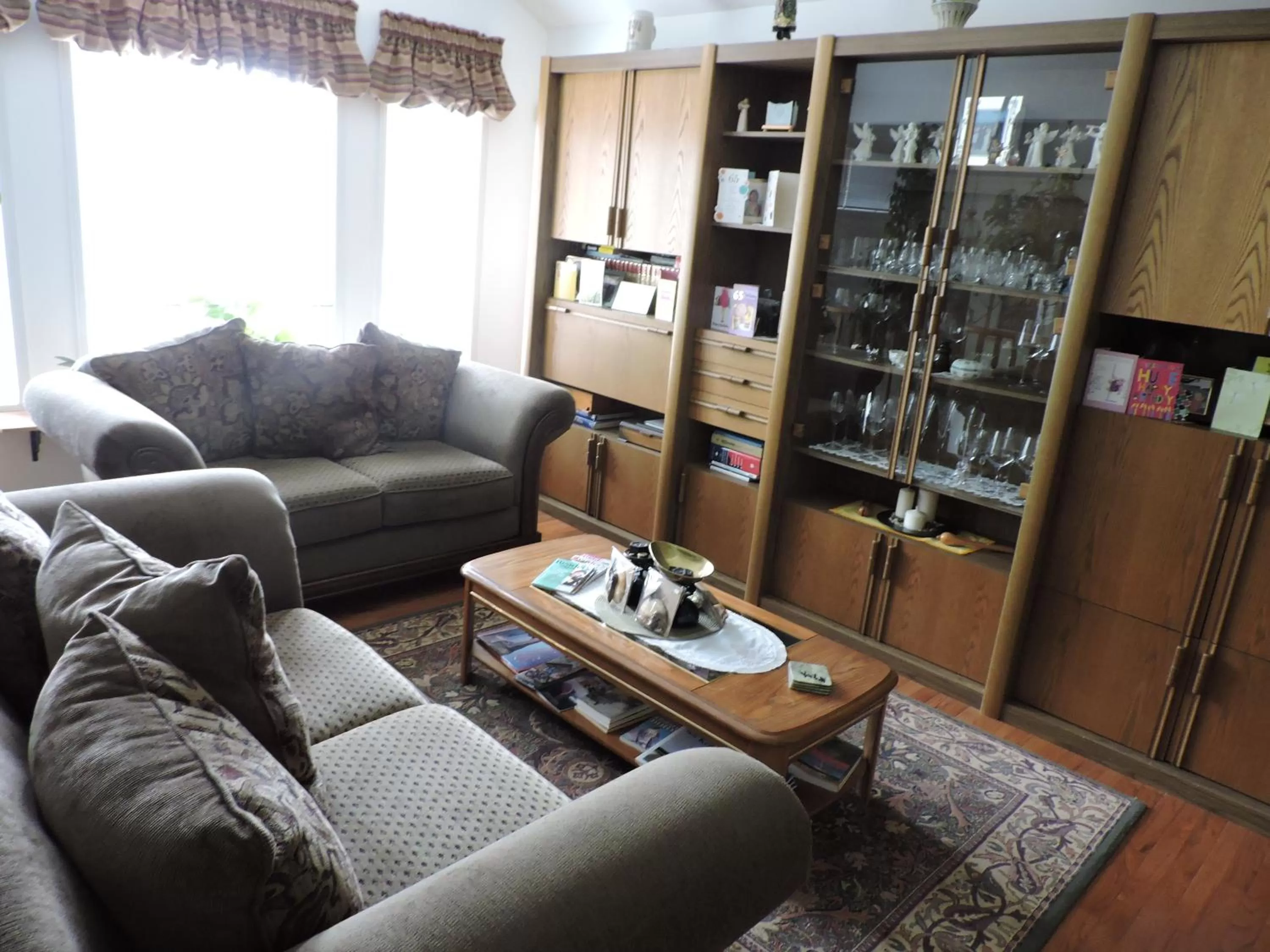 Living room in Tucked Inn the Harbour B&B