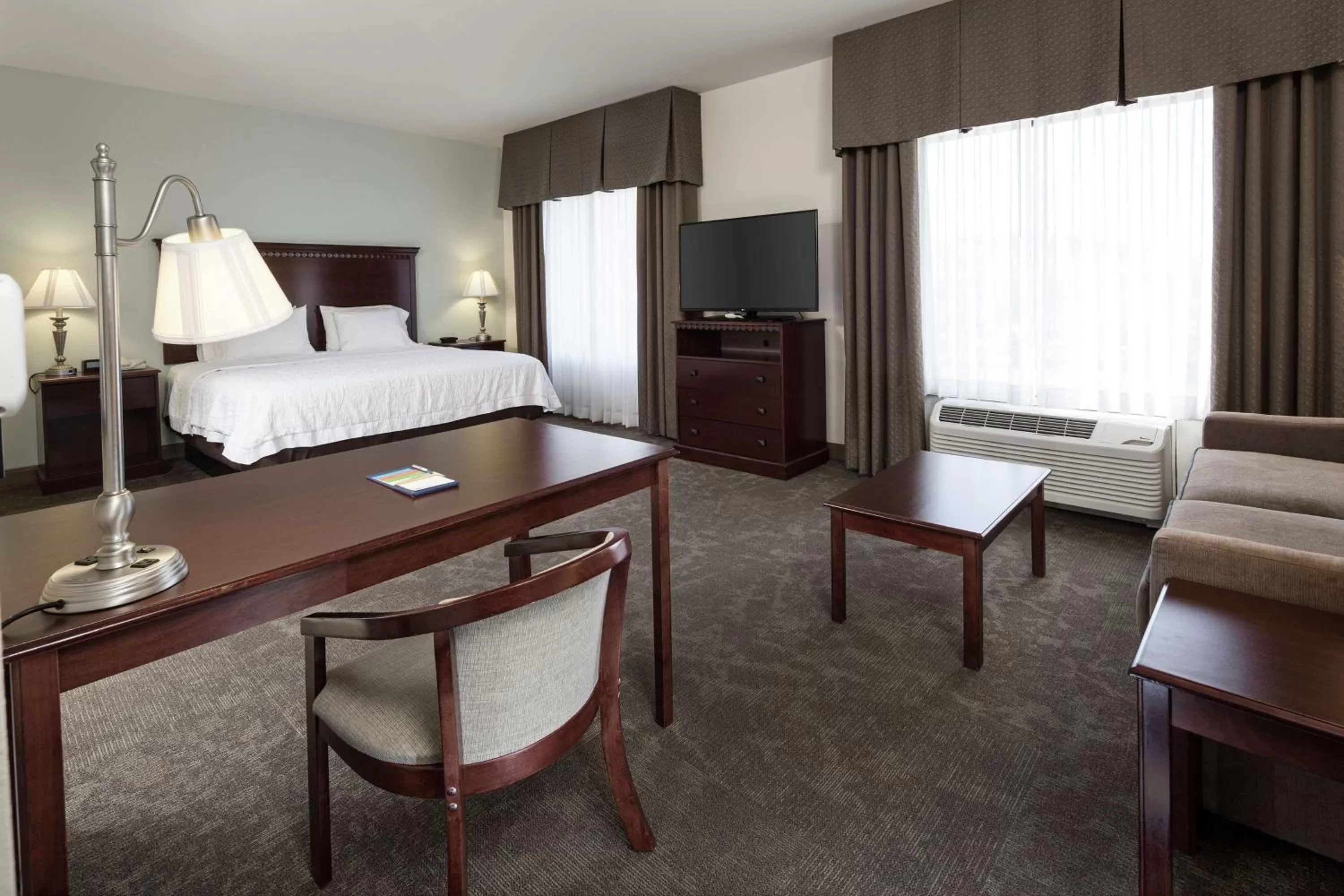 Bedroom, Bed in Hampton Inn & Suites Prescott Valley