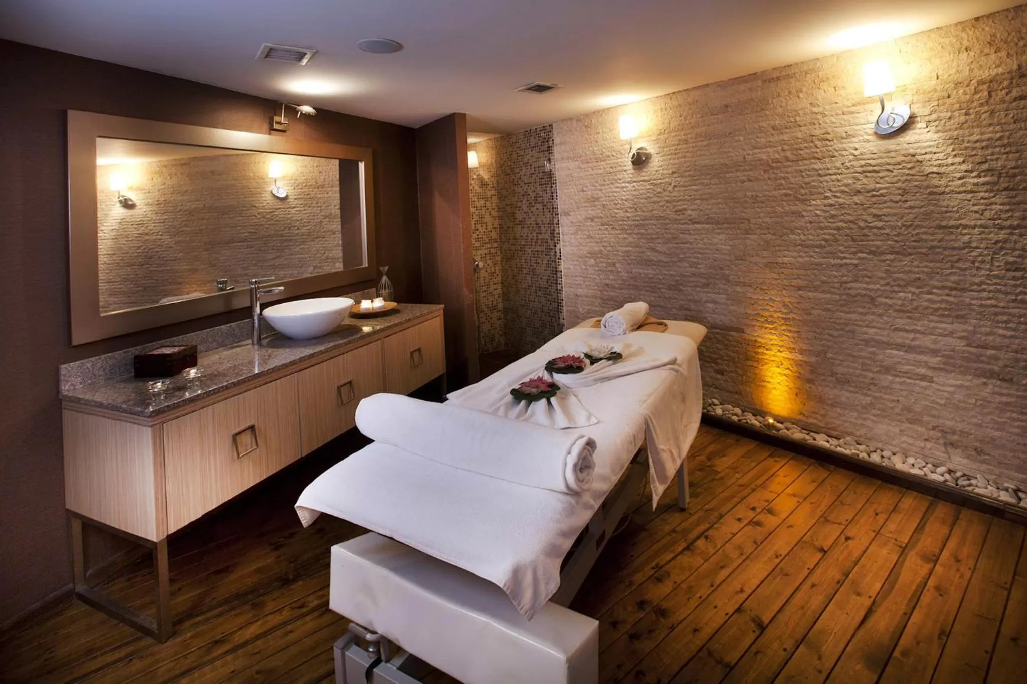 Spa and wellness centre/facilities in Pırıl Hotel Thermal&Beauty SPA