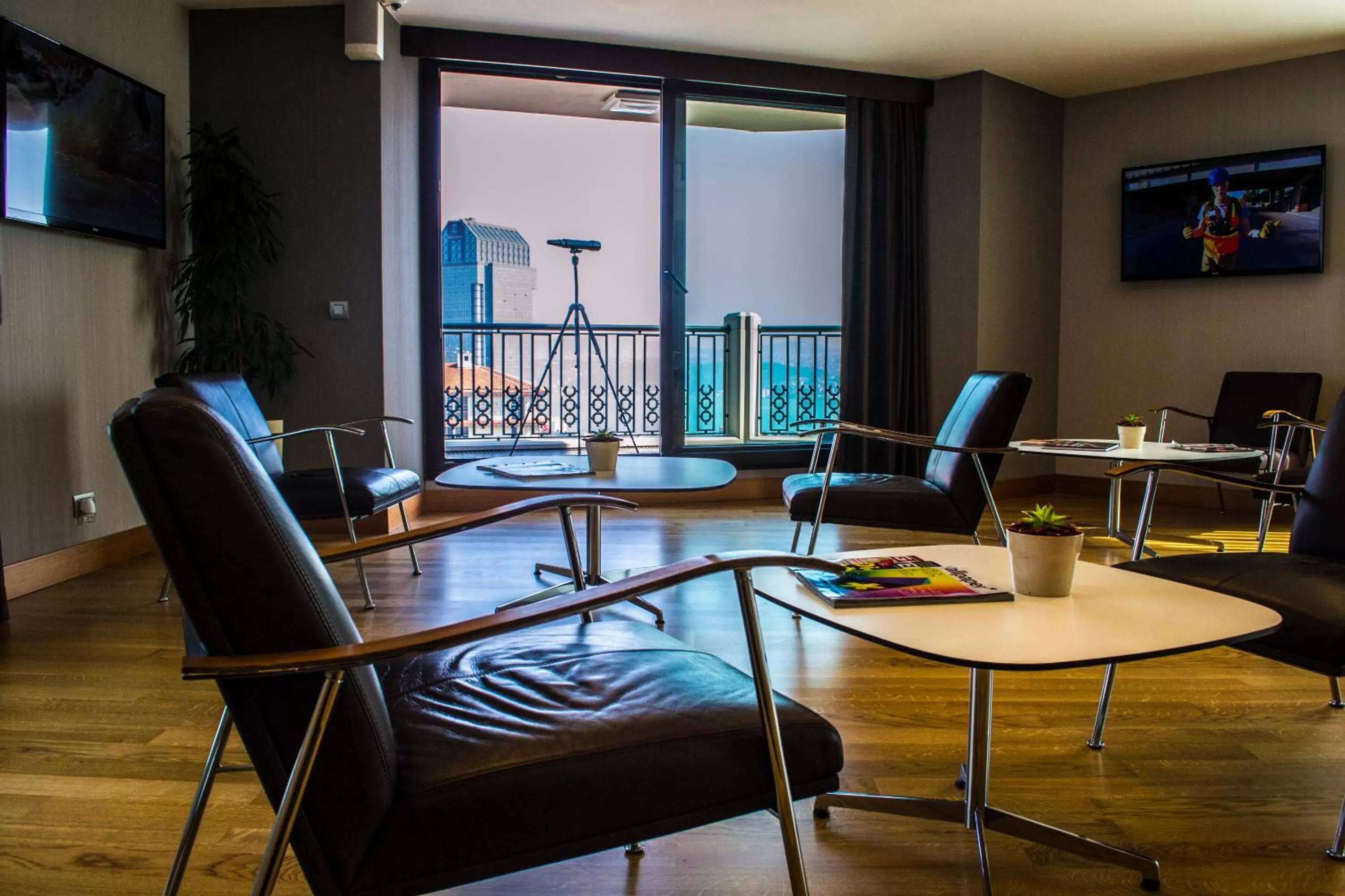 Lounge or bar in Point Hotel Taksim