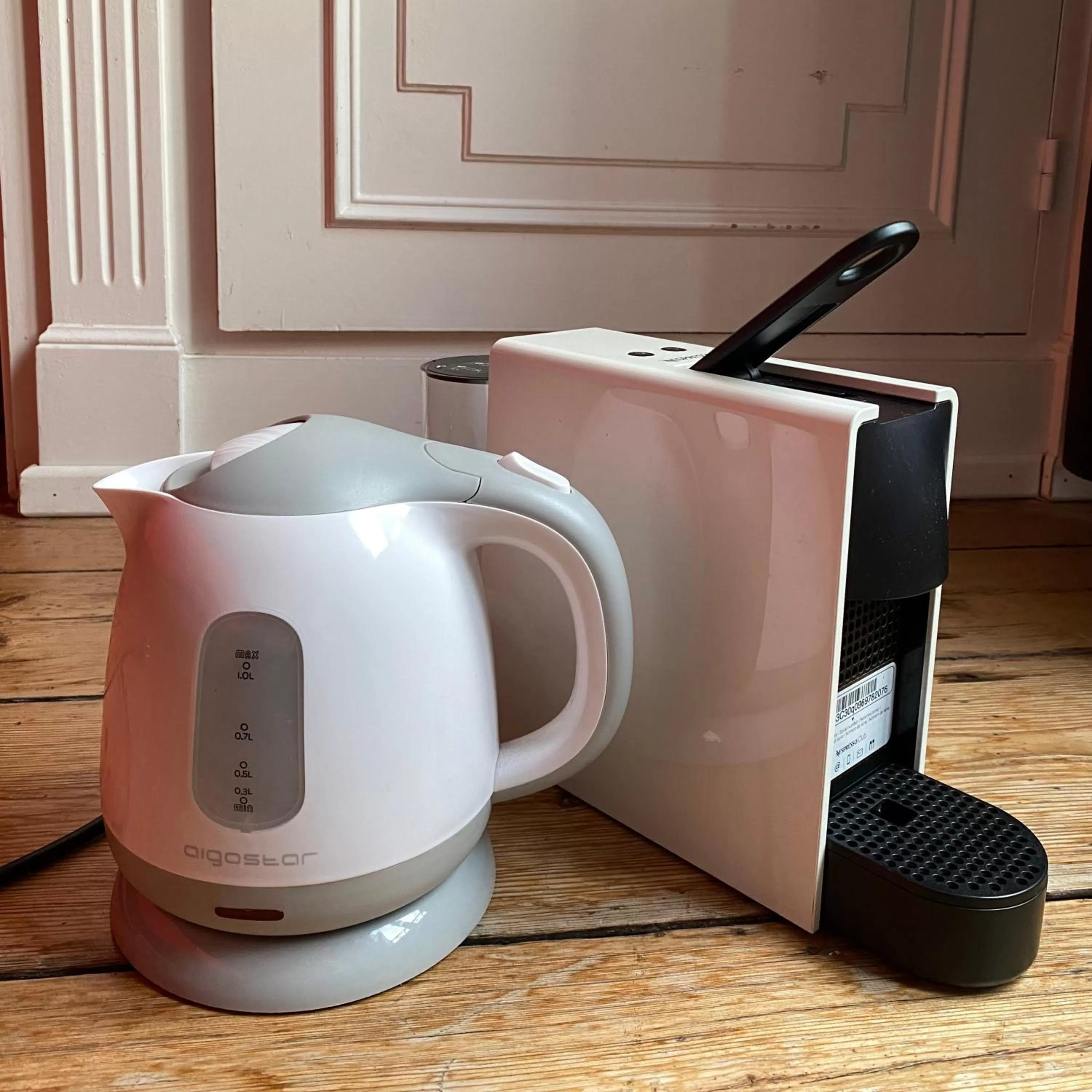 Coffee/tea facilities in Chambres d'Hôtes Au coin du spa