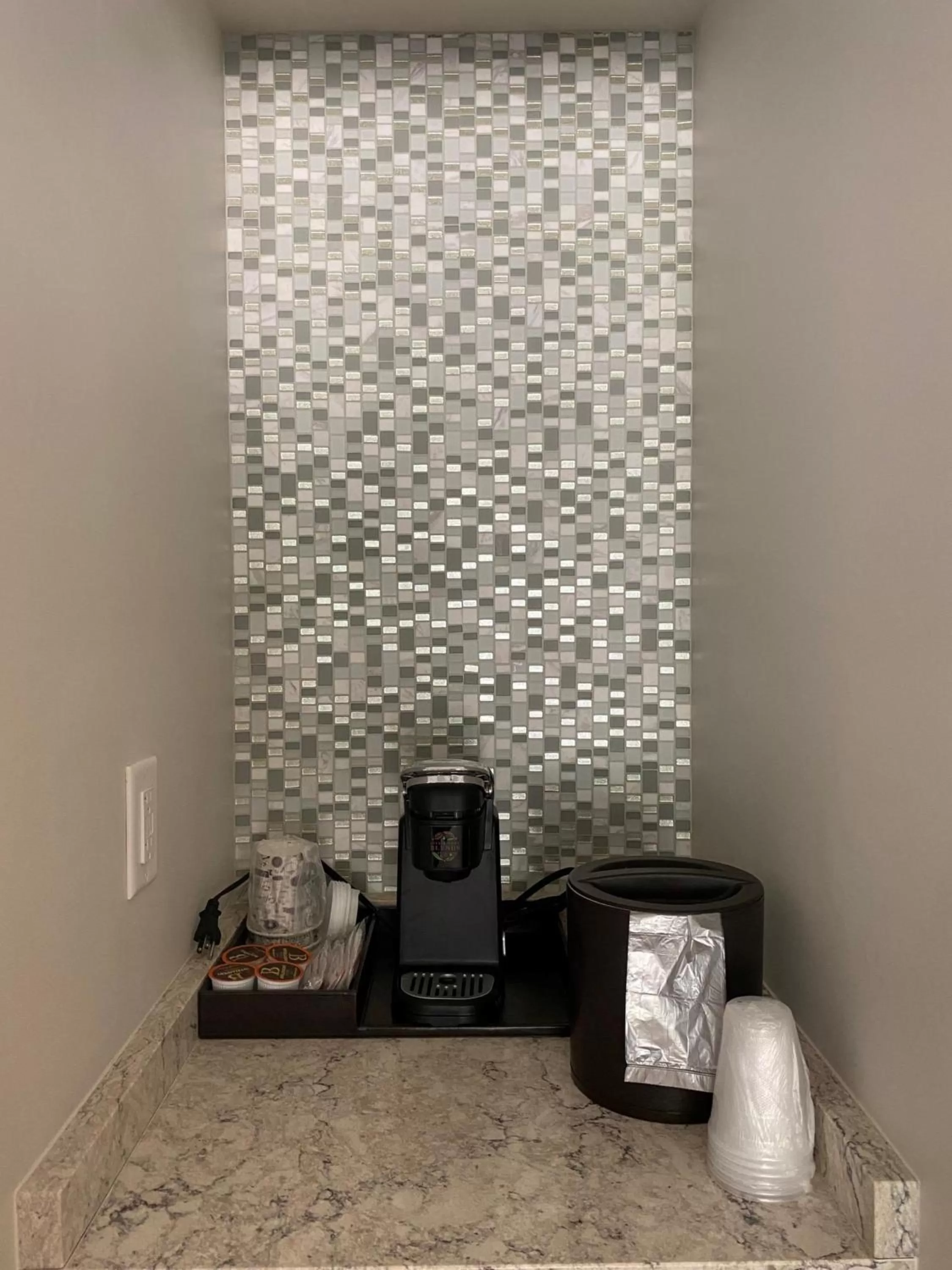 Coffee/tea facilities in Chesapeake Beach Resort