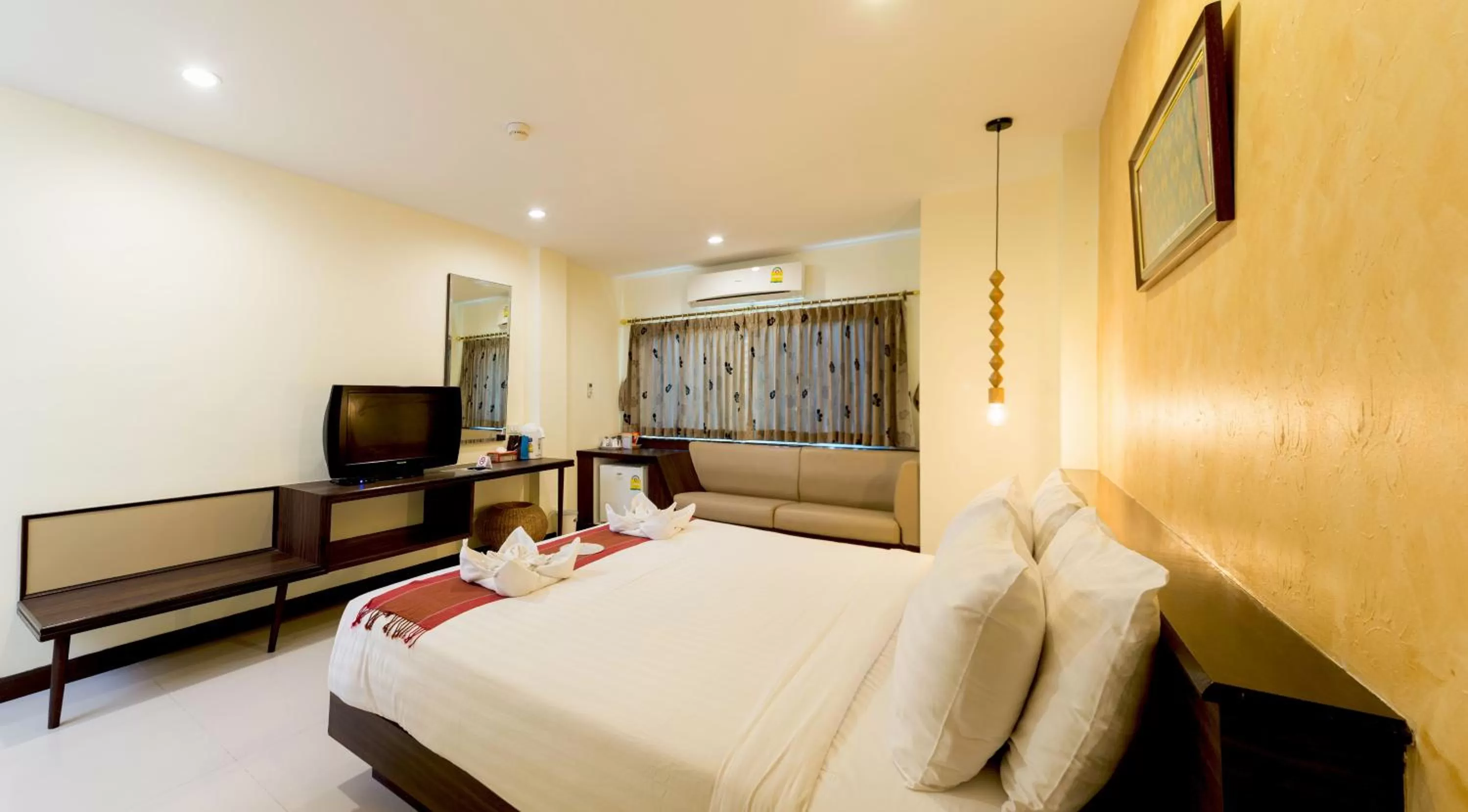 Bedroom, Bed in Phanomrungpuri Hotel Buriram