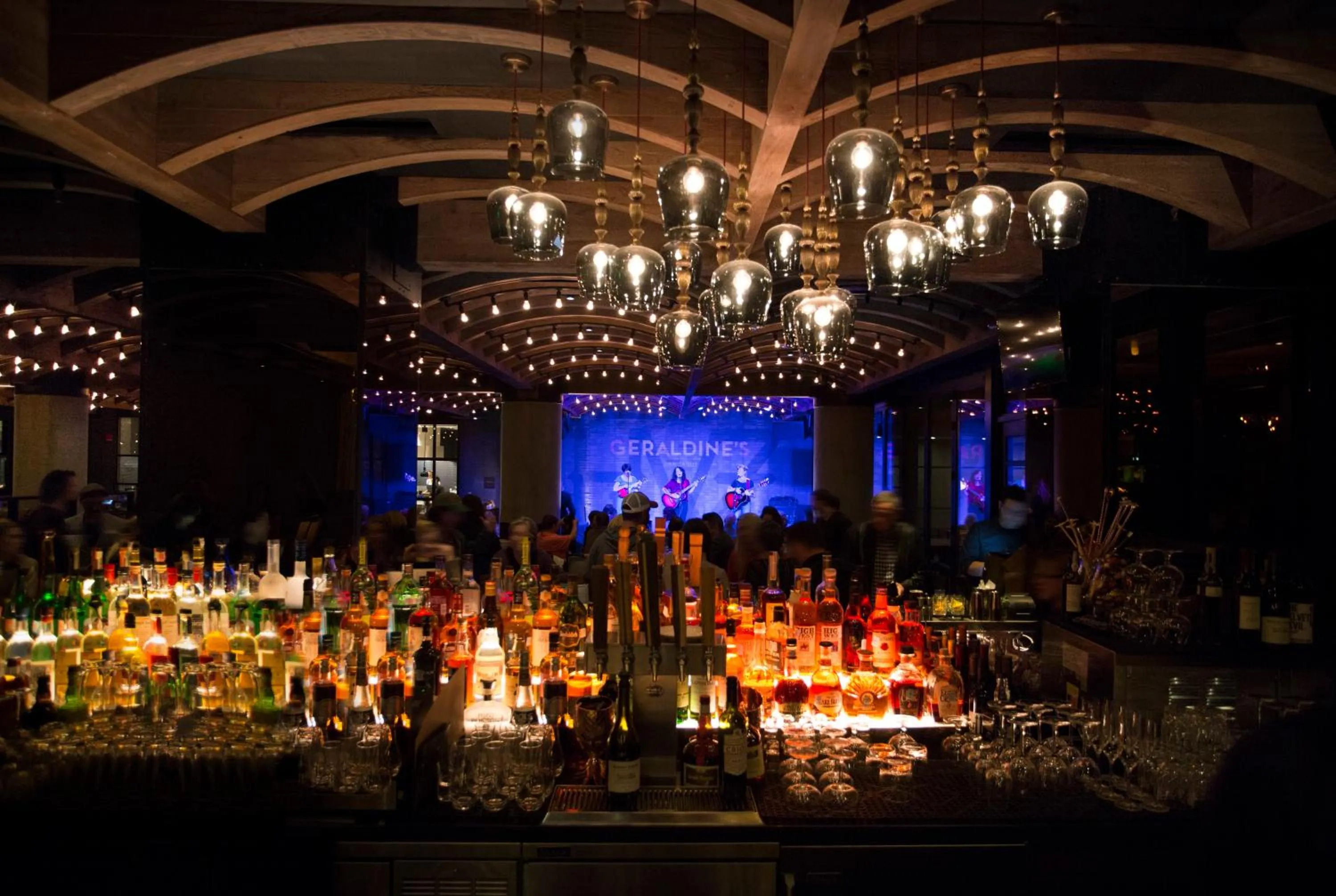 Restaurant/places to eat in Hotel Van Zandt