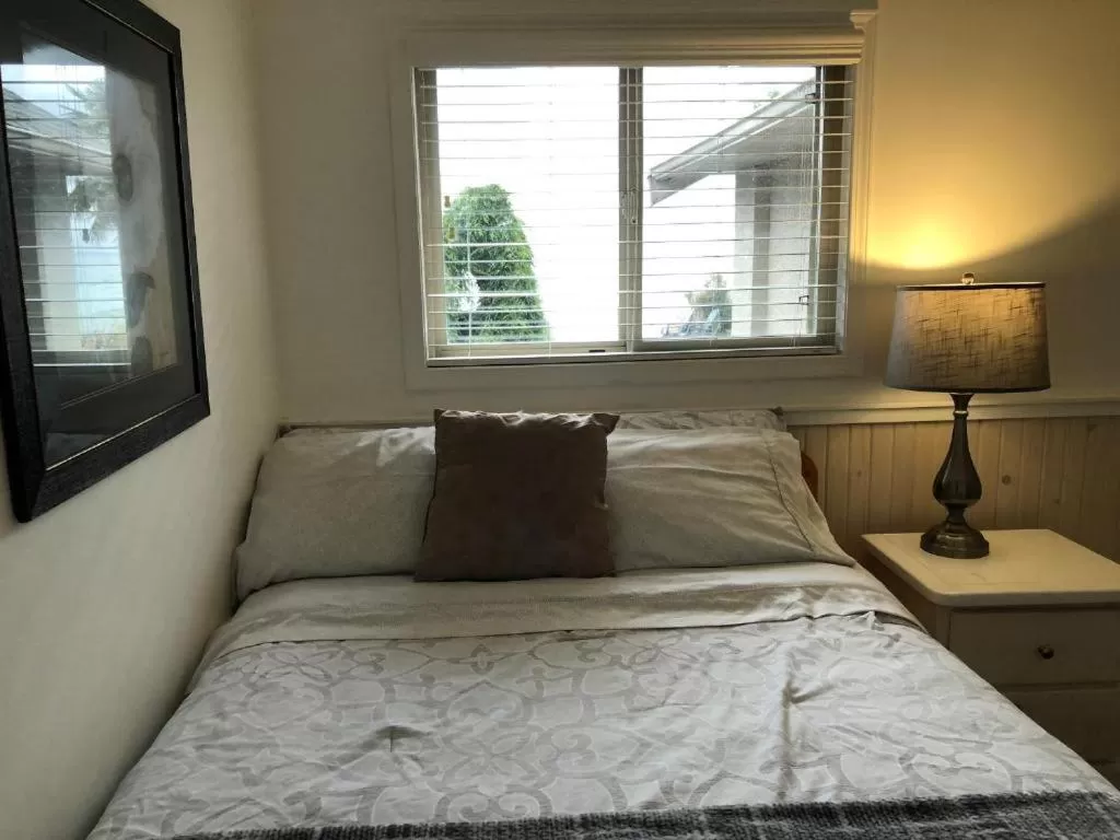 Bedroom in Qualicum Breeze Beach Resort