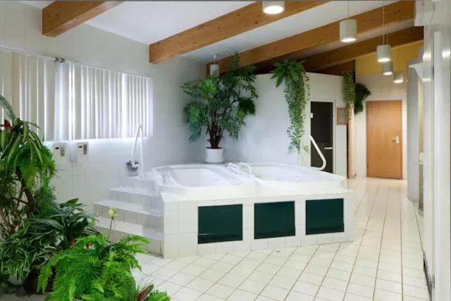 Spa and wellness centre/facilities in Sporthotel Malchow Hotel Garni HP ist möglich