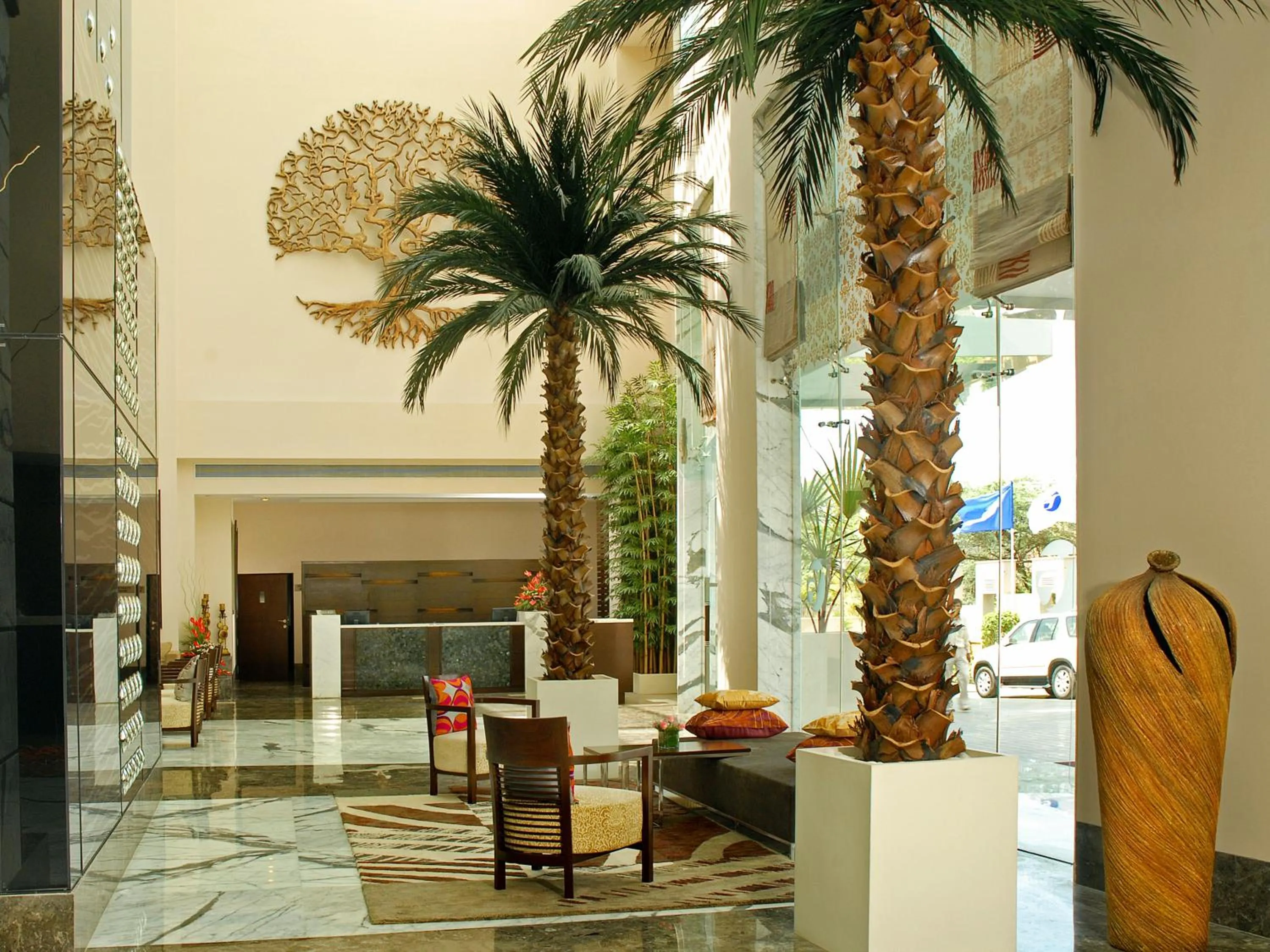 Lobby or reception in Fortune Sector 27, Noida - Member ITC Hotels' Group