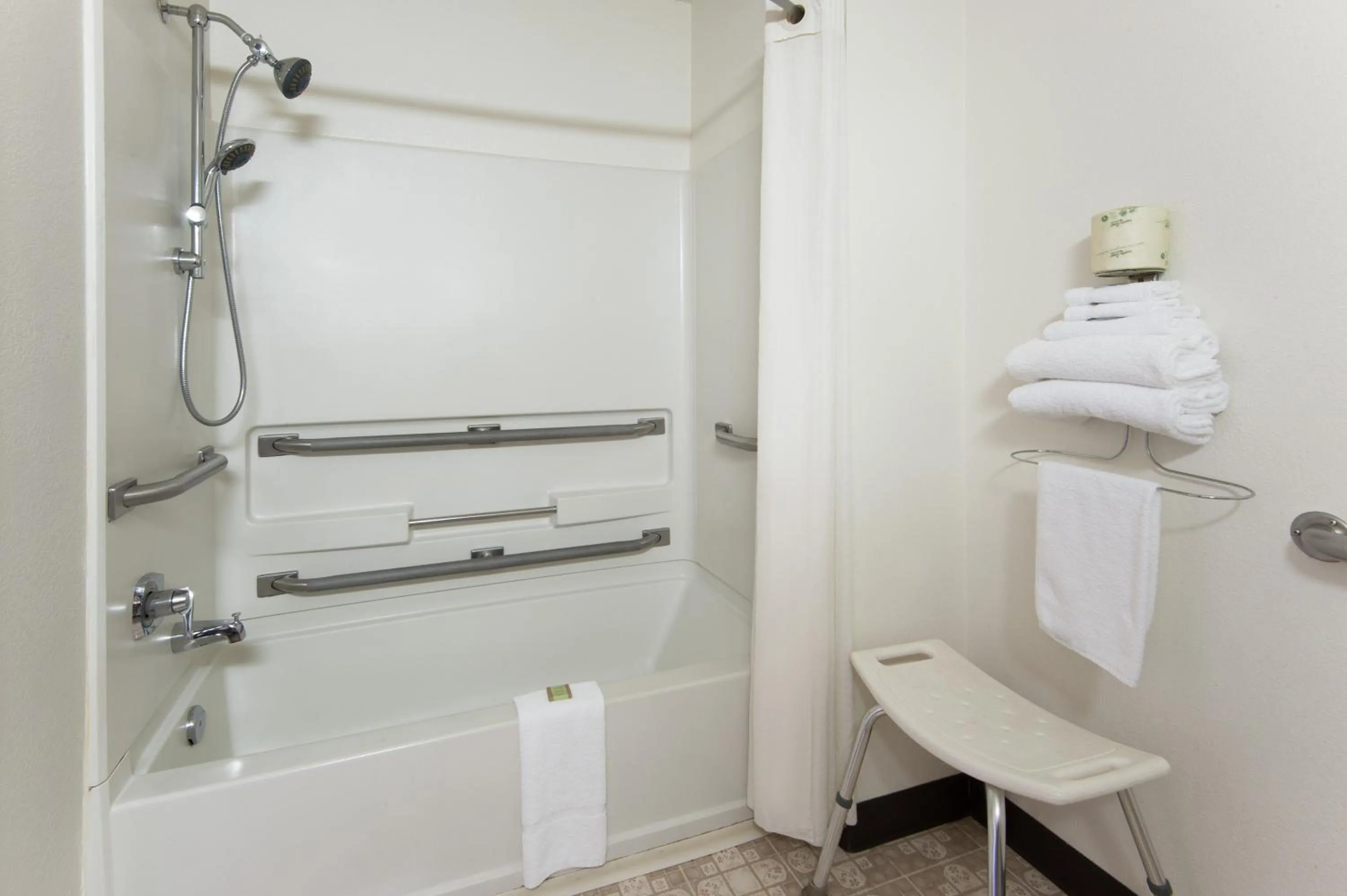 Super 8 by Wyndham Salmon Arm