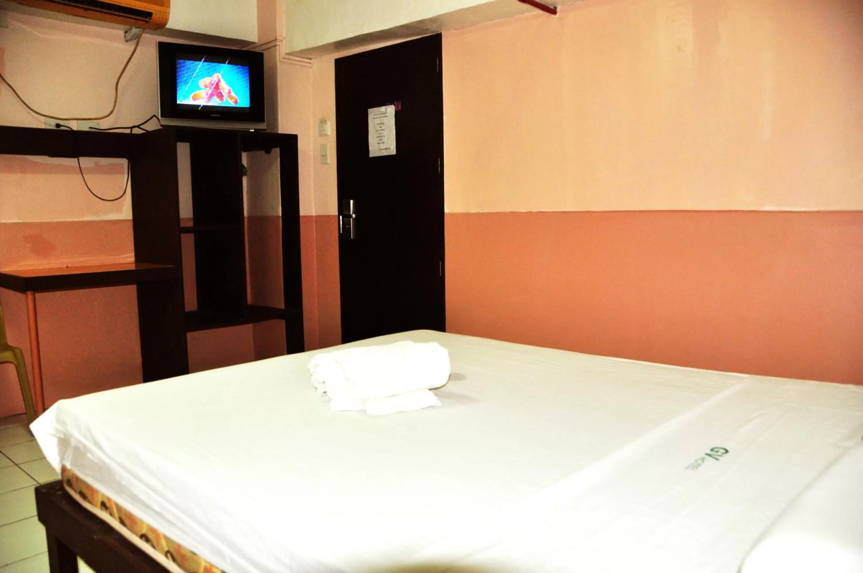 Bed in GV Hotel - Lapu-Lapu City
