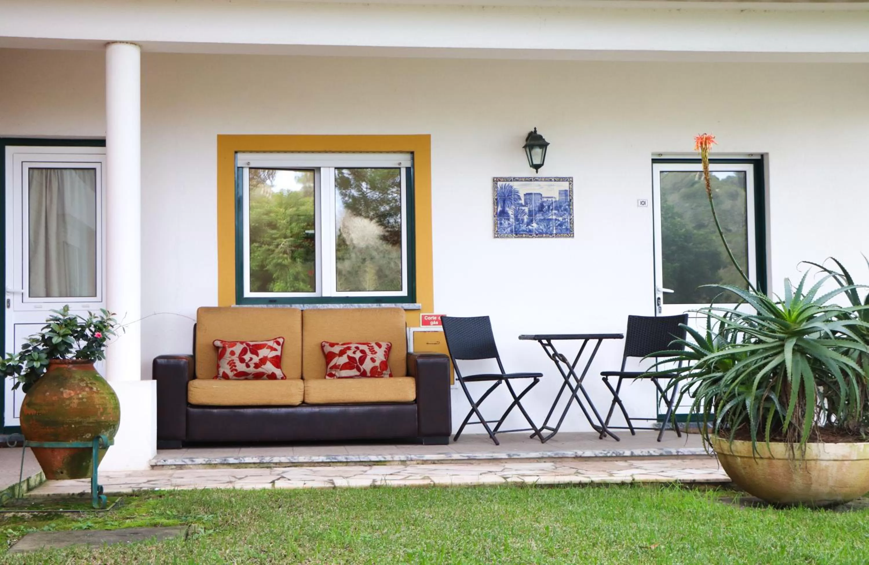 Family Room (4 Adults) in Hotel Louro