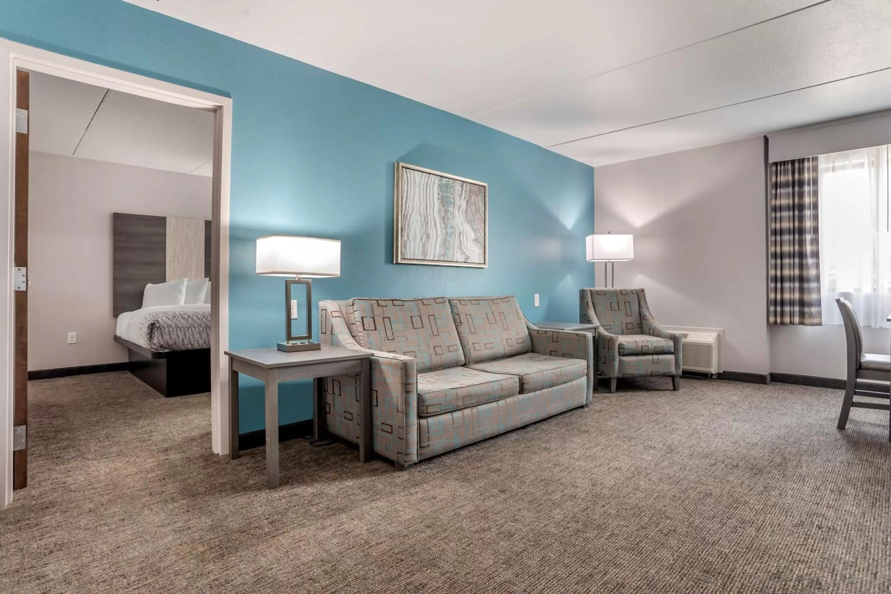 One-Bedroom King Suite with Sofa Bed in Best Western Brewton Inn