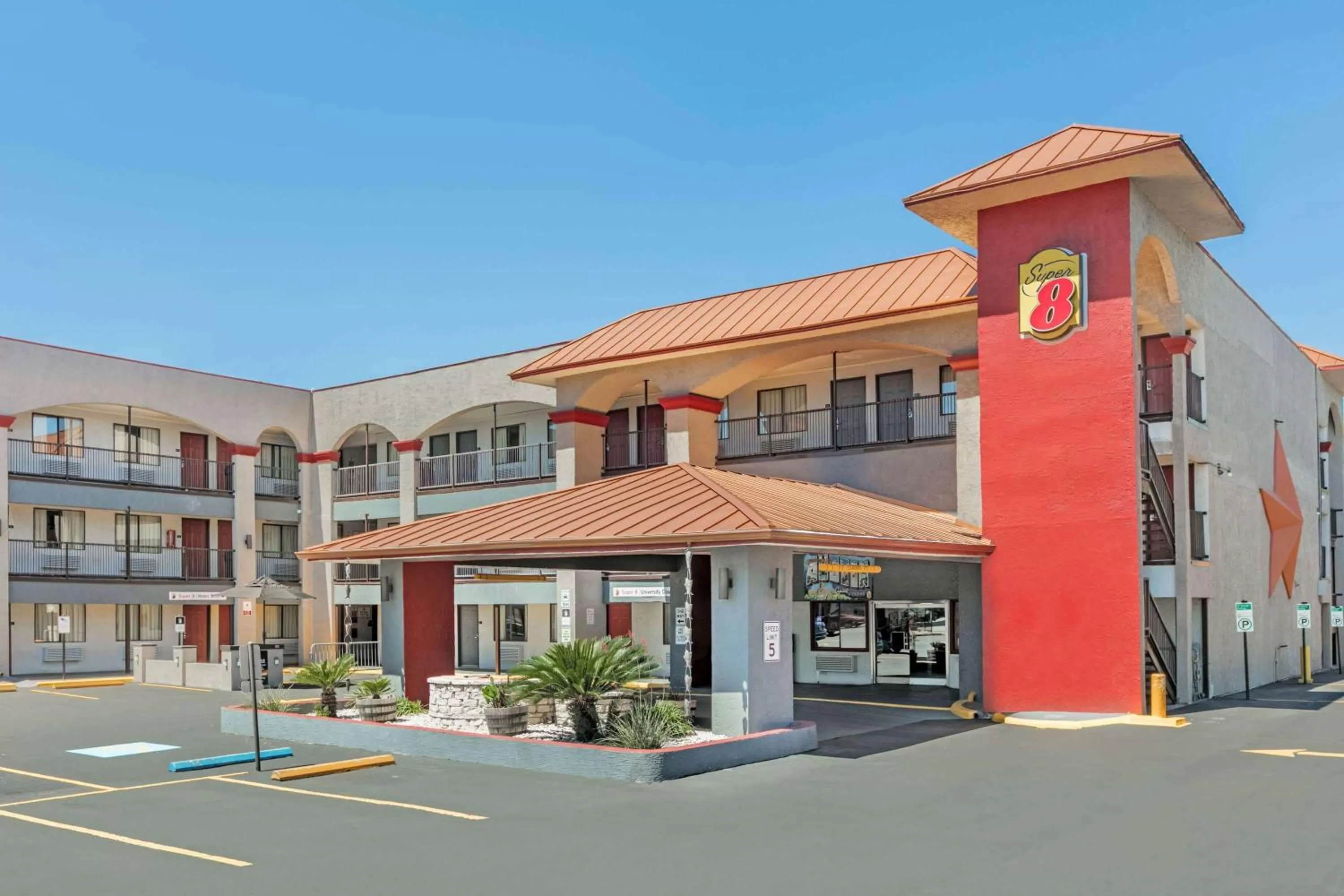 Property building in Super 8 by Wyndham Austin University/Downtown Area