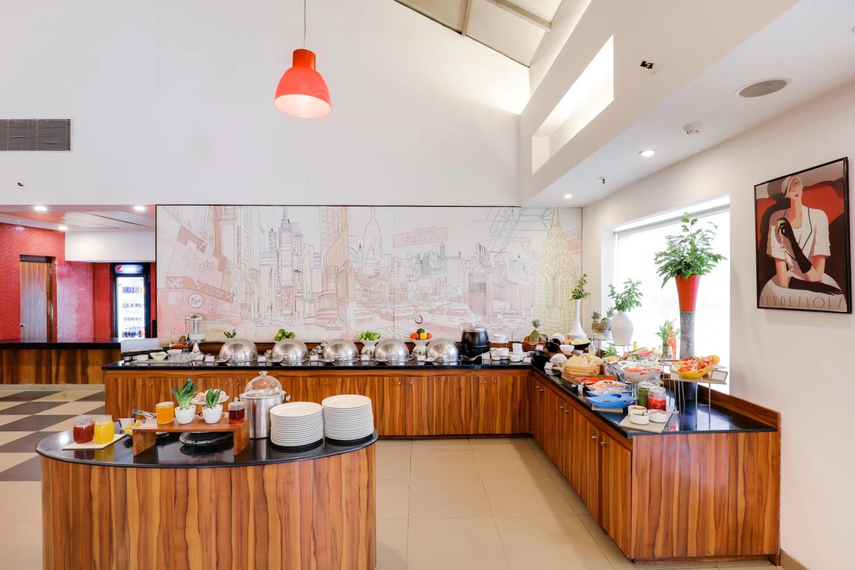 Restaurant/places to eat in Red Fox by Lemon Tree Hotels, East Delhi