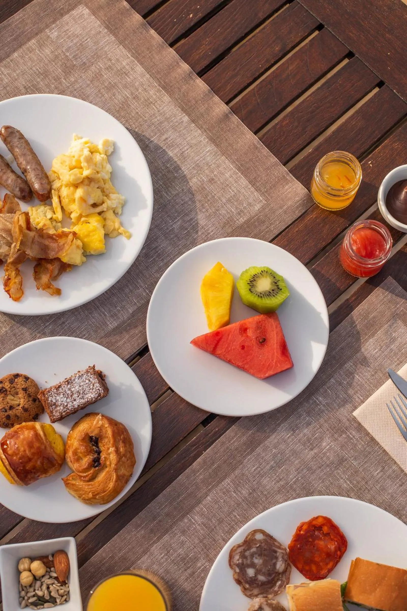 Breakfast, Food in Mas Salagros EcoResort & SPA