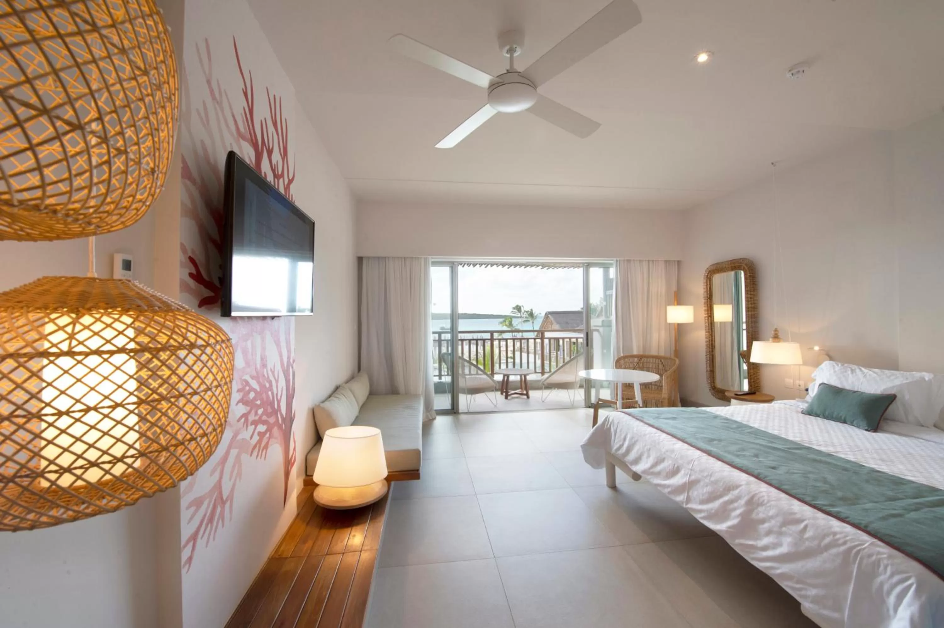 TV and multimedia, Bed in Preskil Island Resort