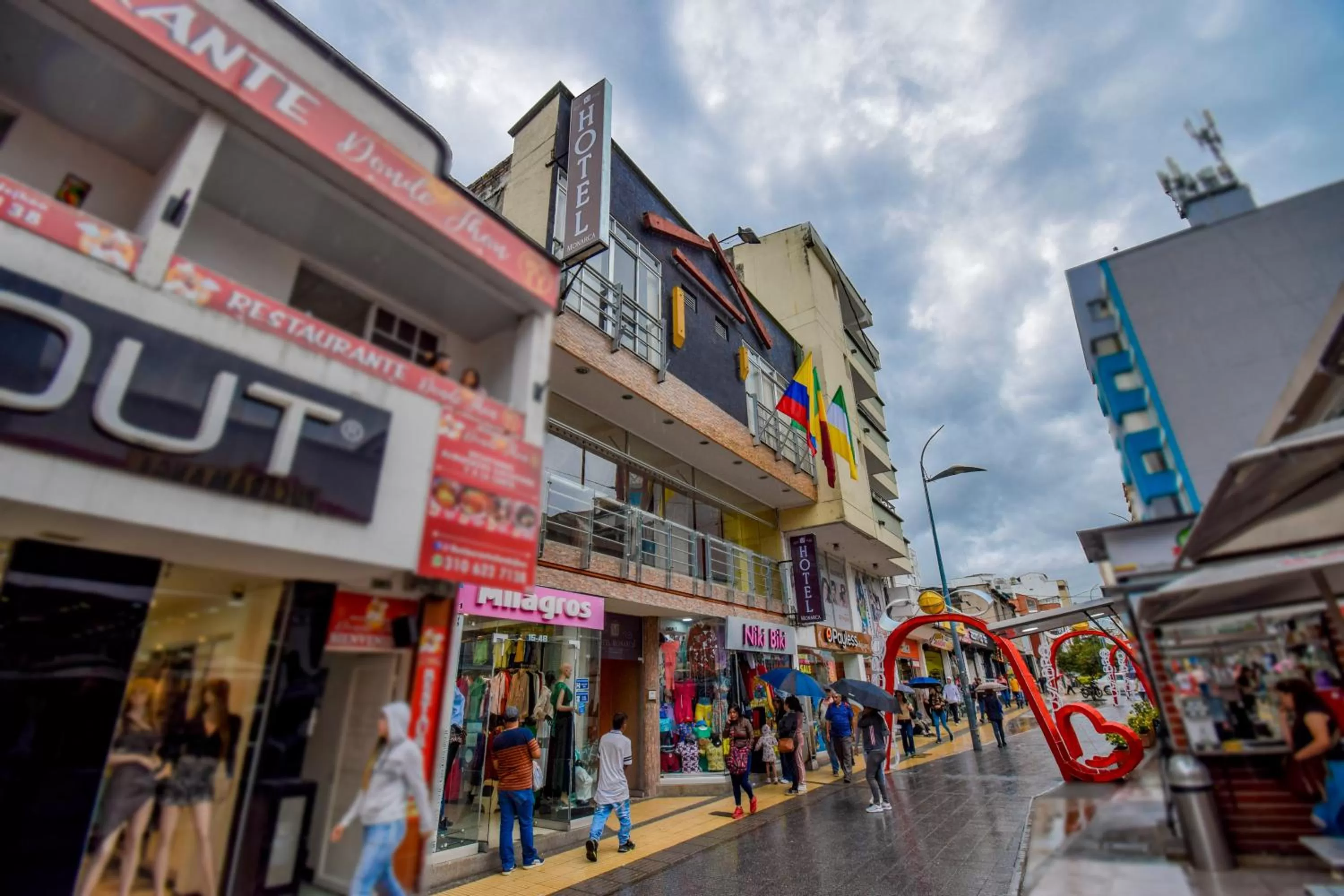 Property building in Hotel Mónaco Armenia