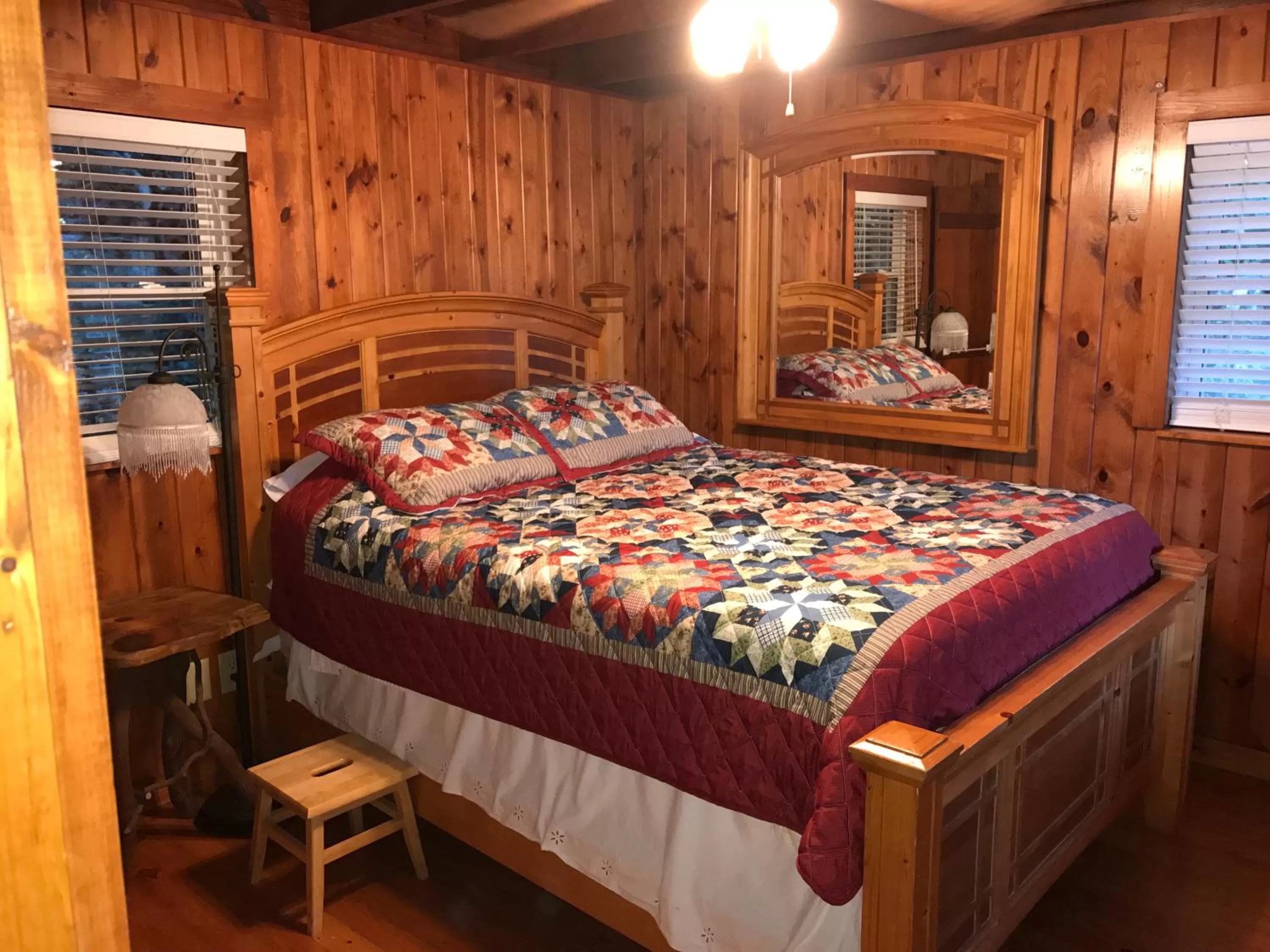 Bedroom, Bed in Mountain Aire Cottages, Inn, & Glamping