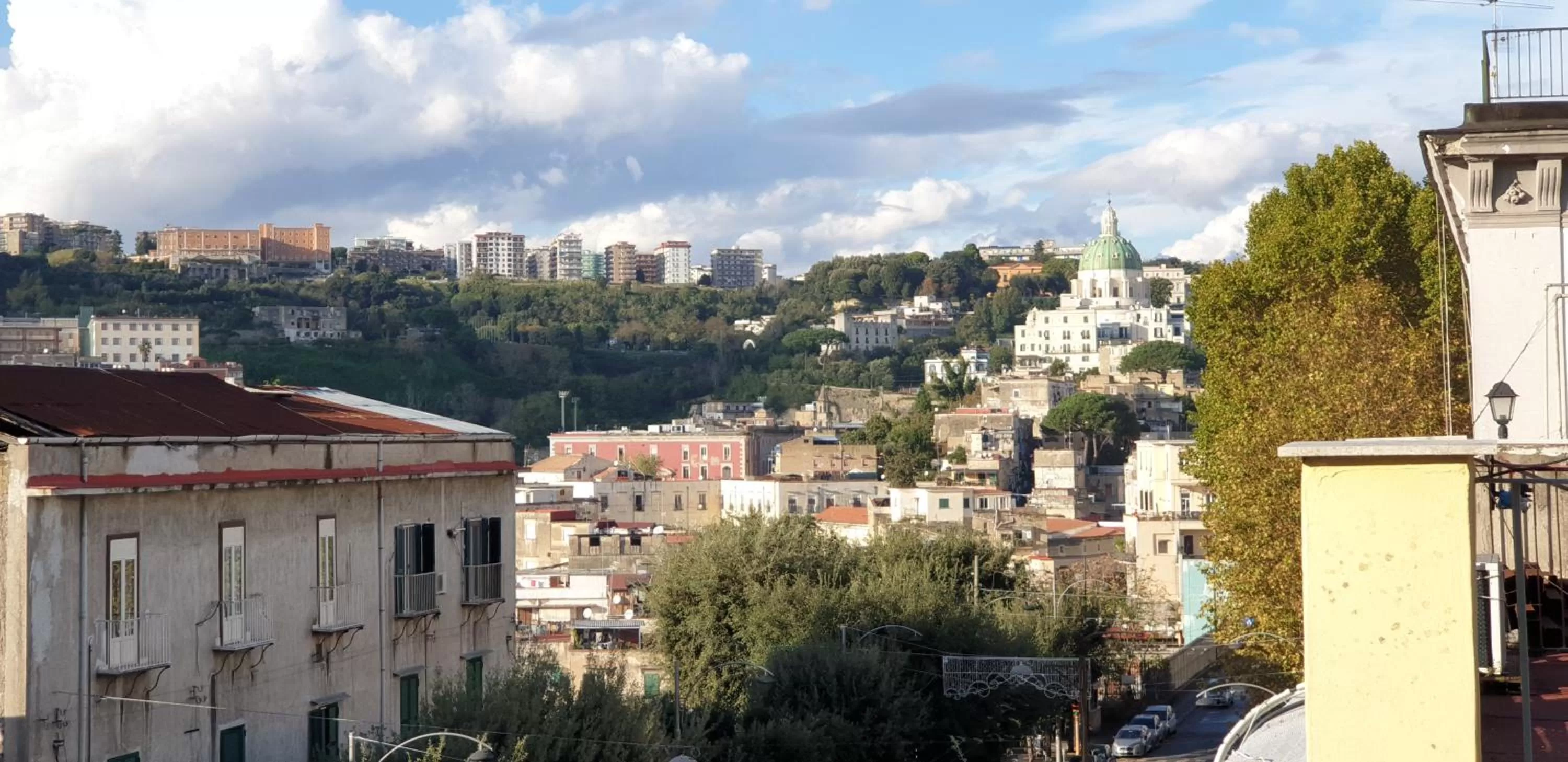 Neighbourhood in B&B Napoli Città
