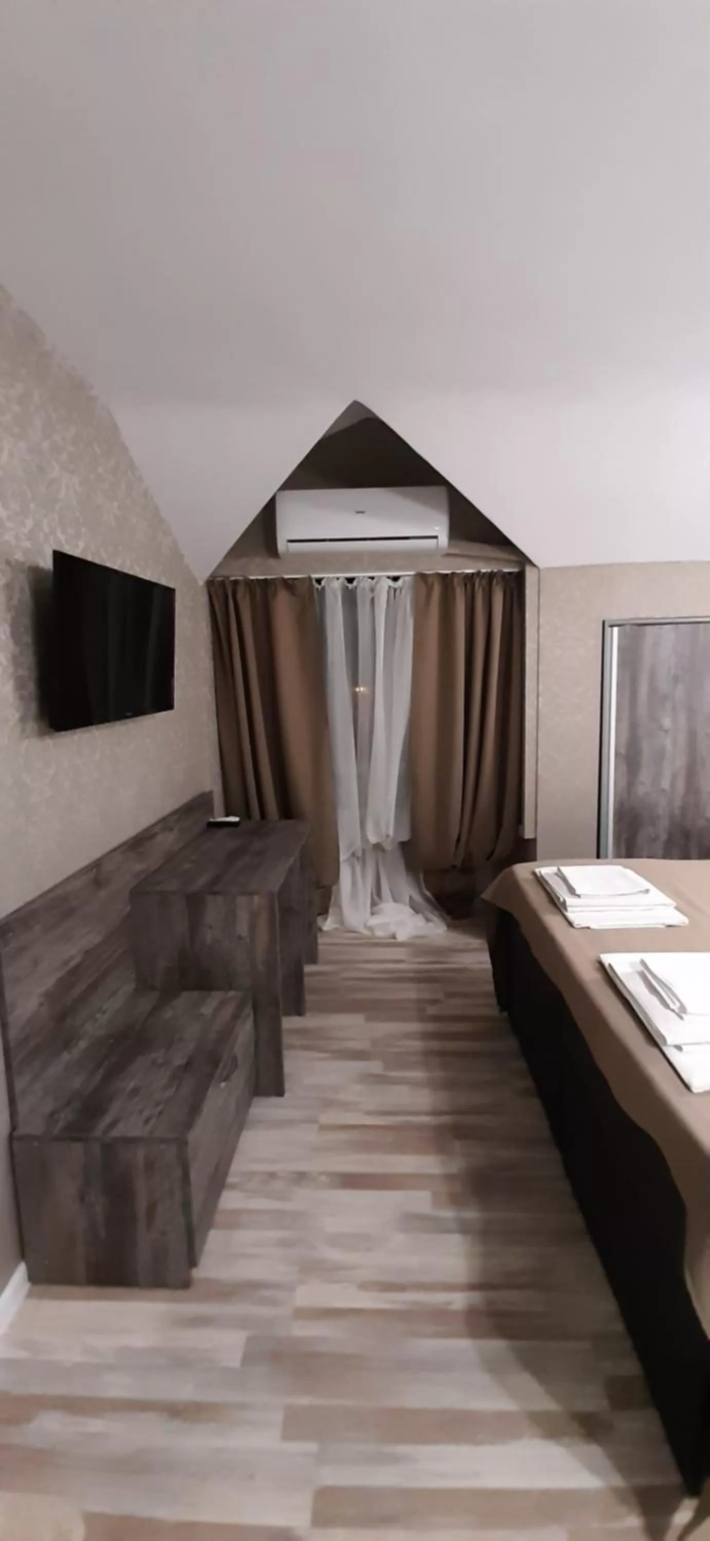 Bed in Vida Family Hotel