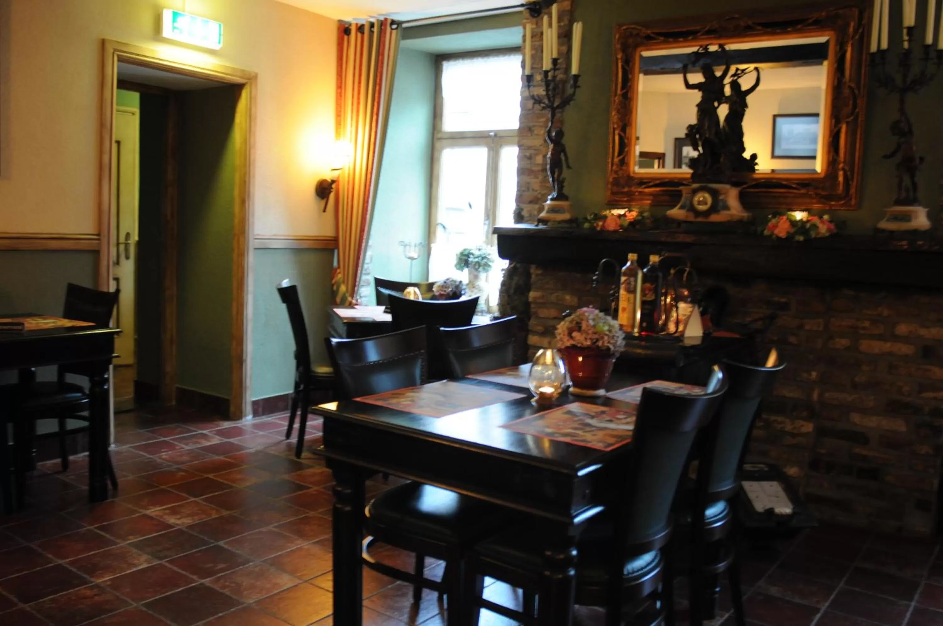 Food and drinks, Restaurant/Places to Eat in Gasterij de Poort