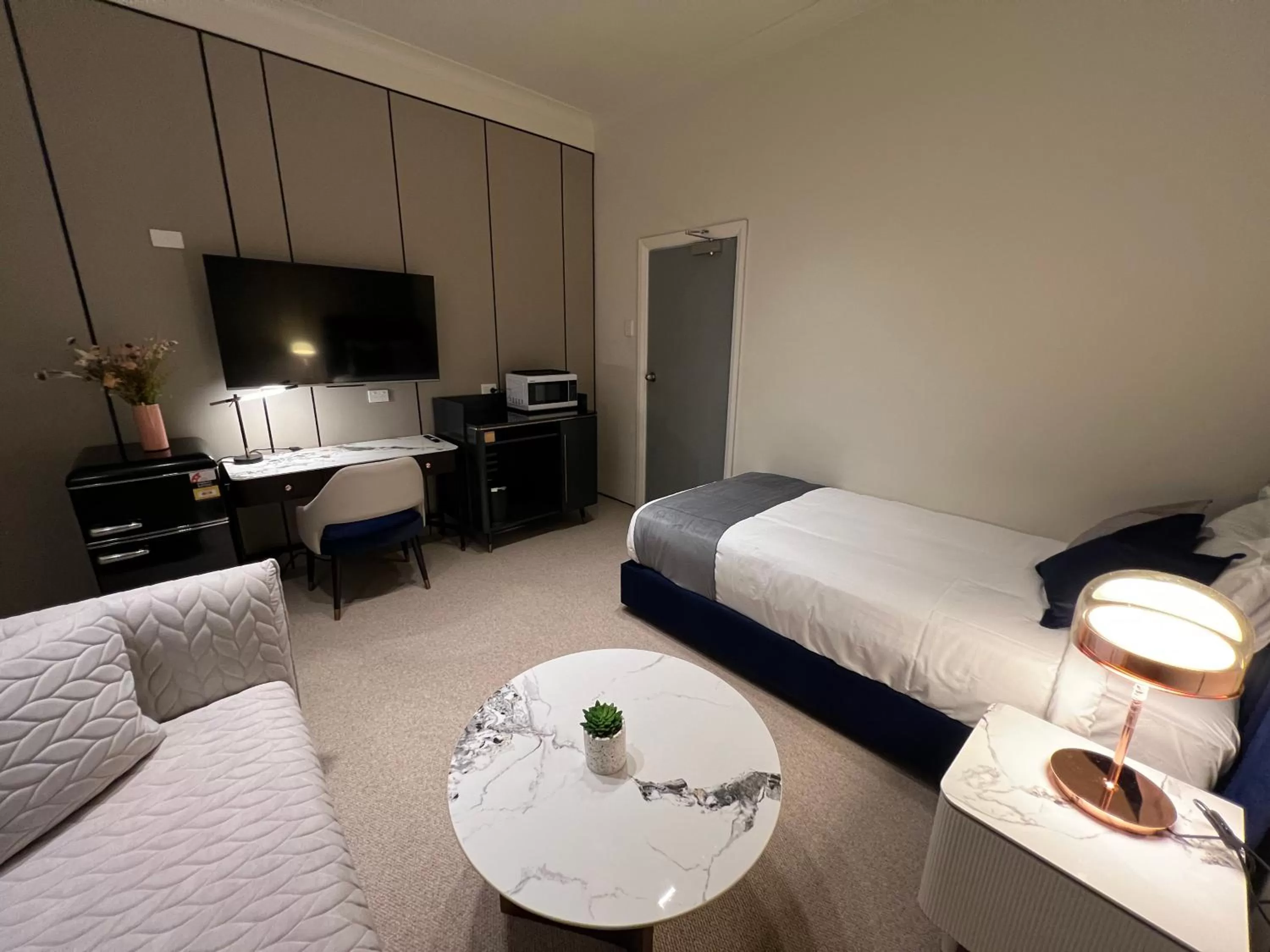 Photo of the whole room, Bed in Lismore City Motor Inn