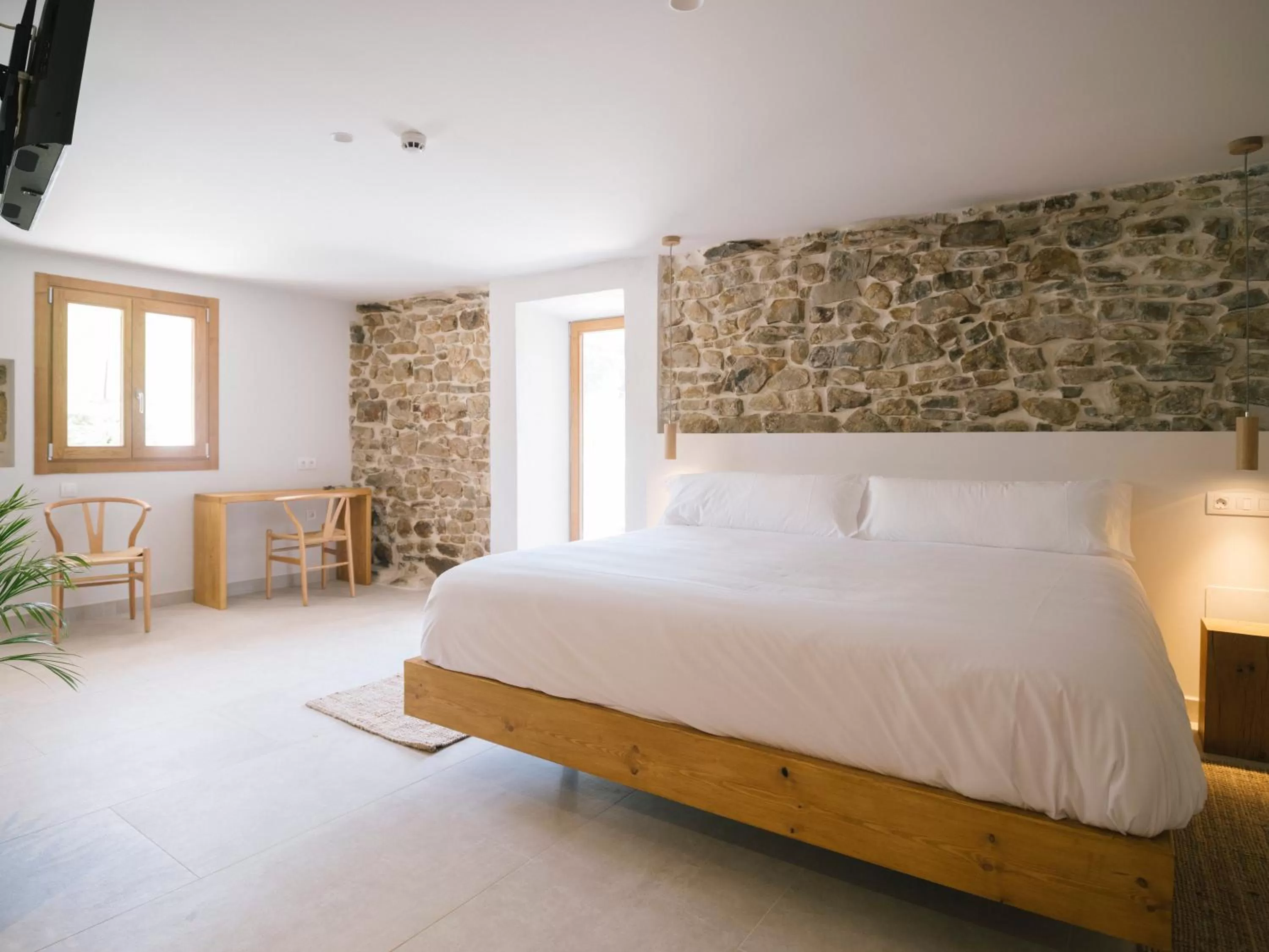 Photo of the whole room, Bed in Hotel Nafarrola - Gastronomy & Wine