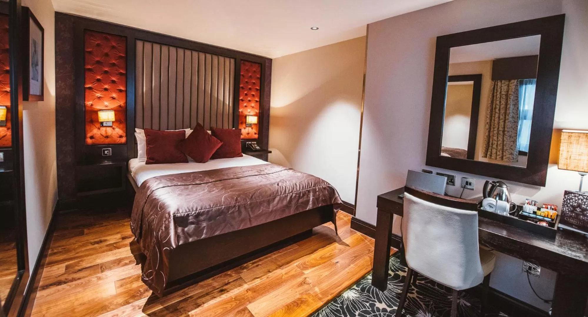 Bedroom, Bed in The Torrance Hotel