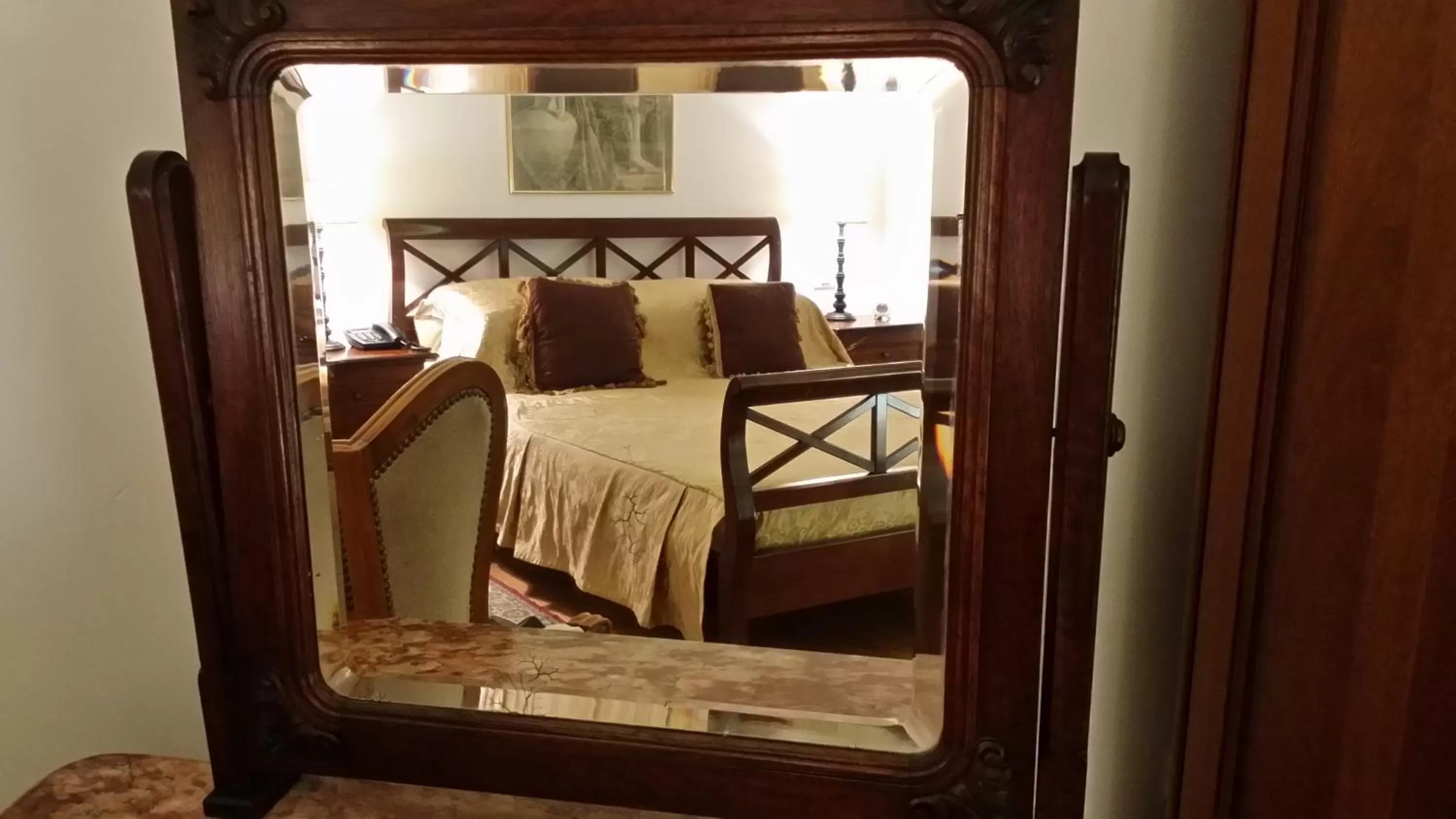 Decorative detail in Grand Boutique Hotel