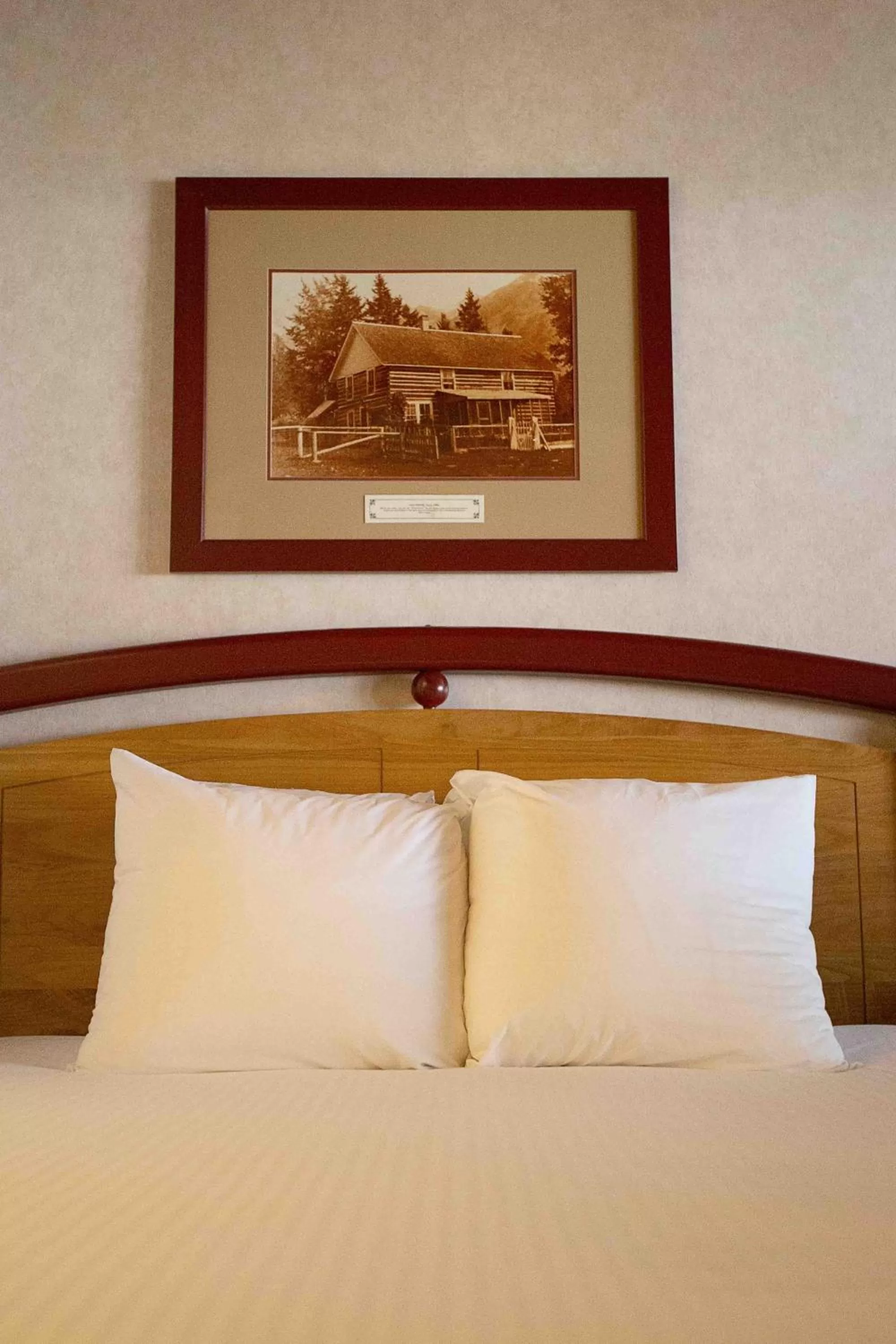 Bed in Fairmont Hot Springs Resort