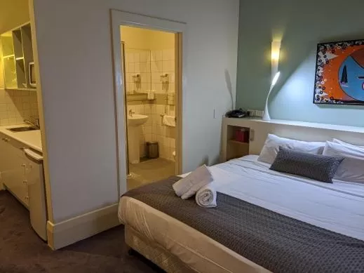 Bed in Tolarno Hotel