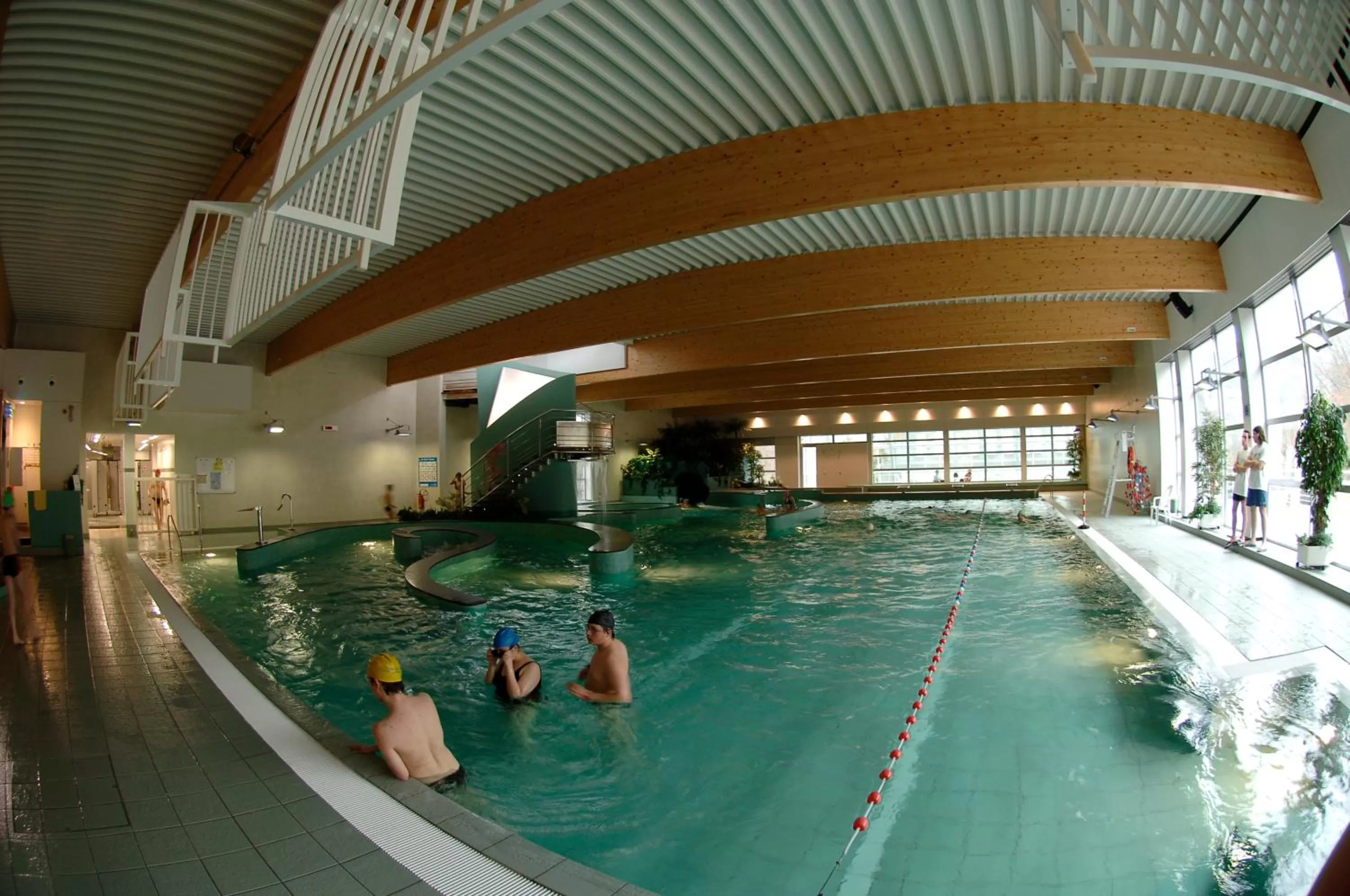 Swimming pool in Vayamundo Houffalize