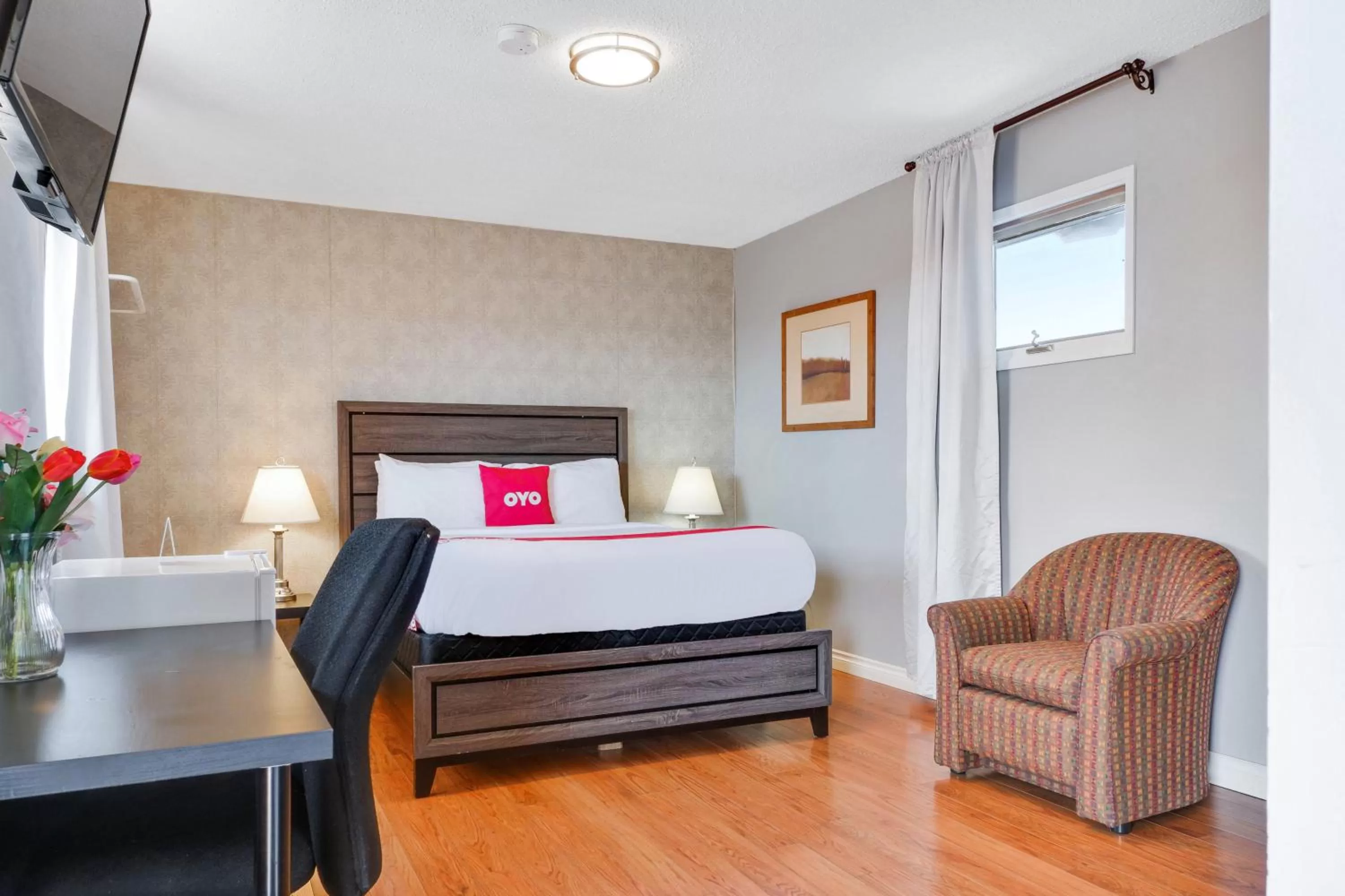 Bedroom in Hotel Bethel - Fort MacLeod, AB