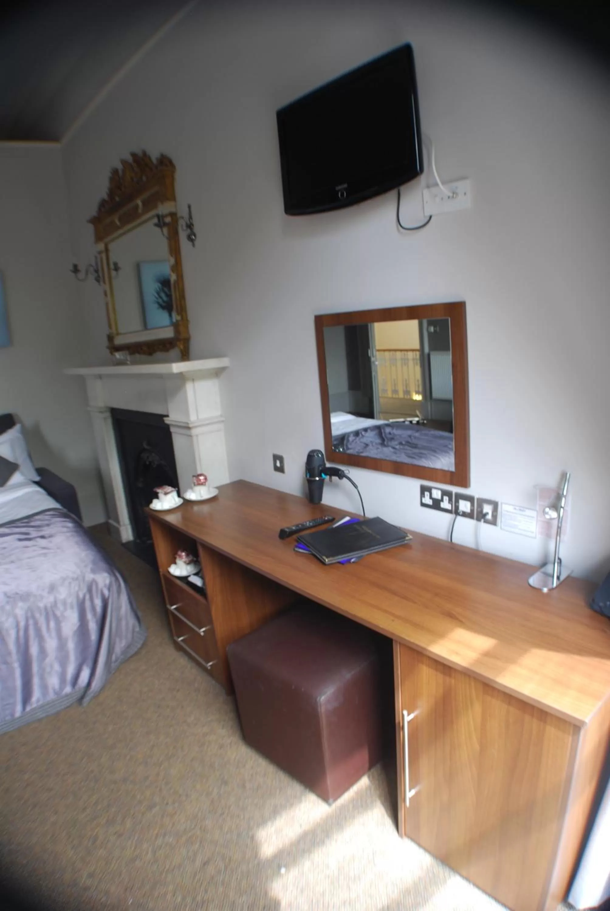 Decorative detail, Bed in The Salisbury Hotel