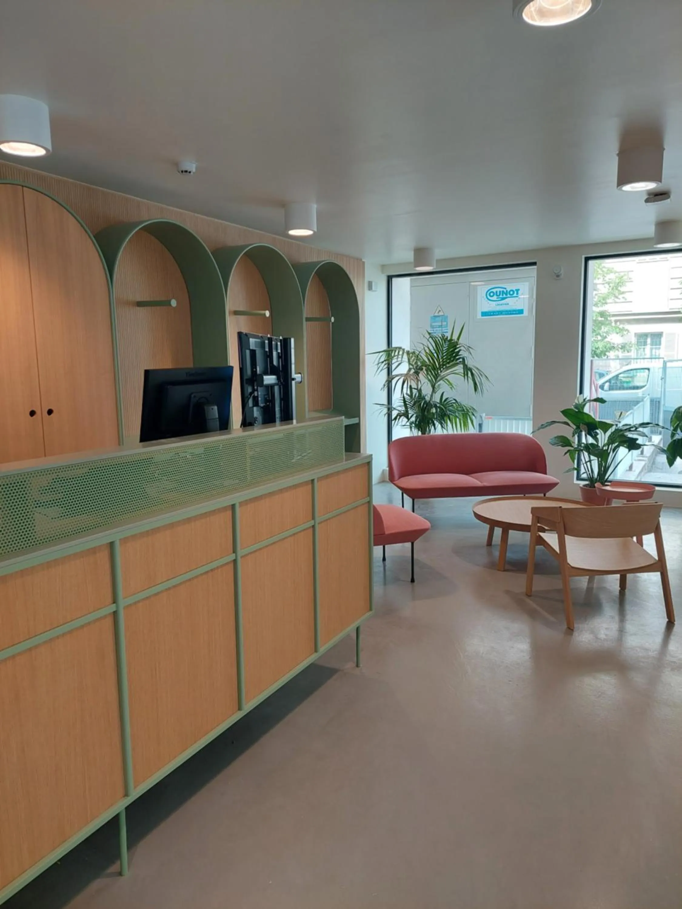 Lobby or reception in The People - Paris Marais