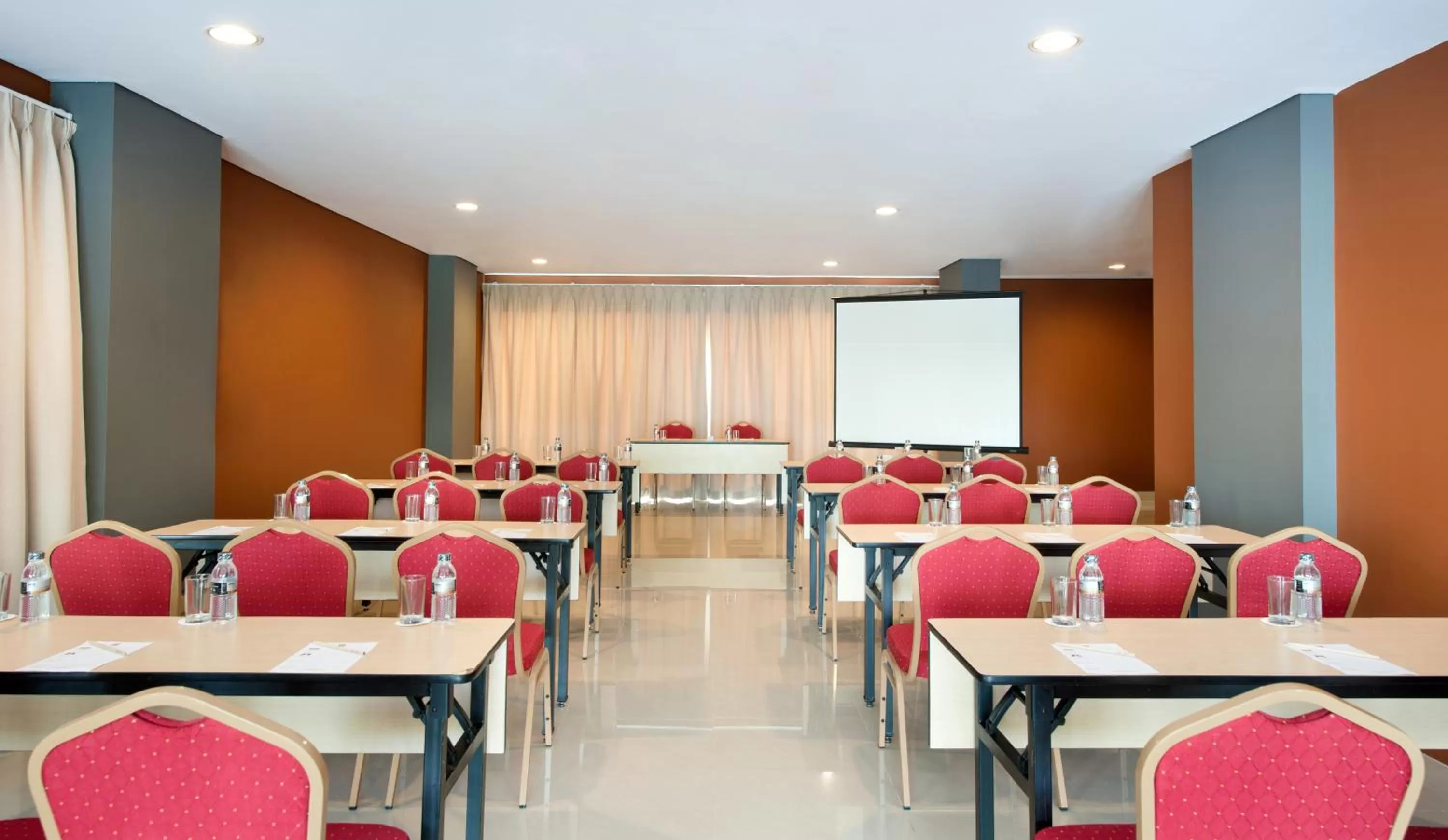 Banquet/Function facilities in Ibis Budget Jakarta Daan Mogot